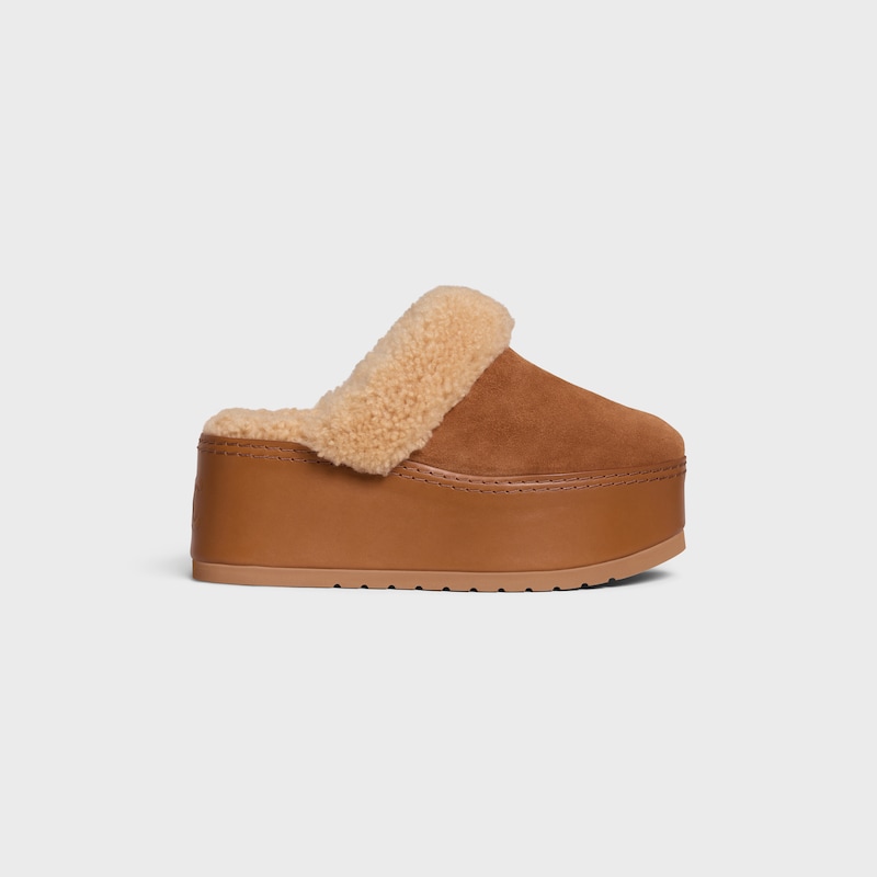 CELINE DANA MULE COMPENSÉE EN CUIR DE VEAU VELOURS ET SHEARLING - COGNAC -  - 1 | CELINE