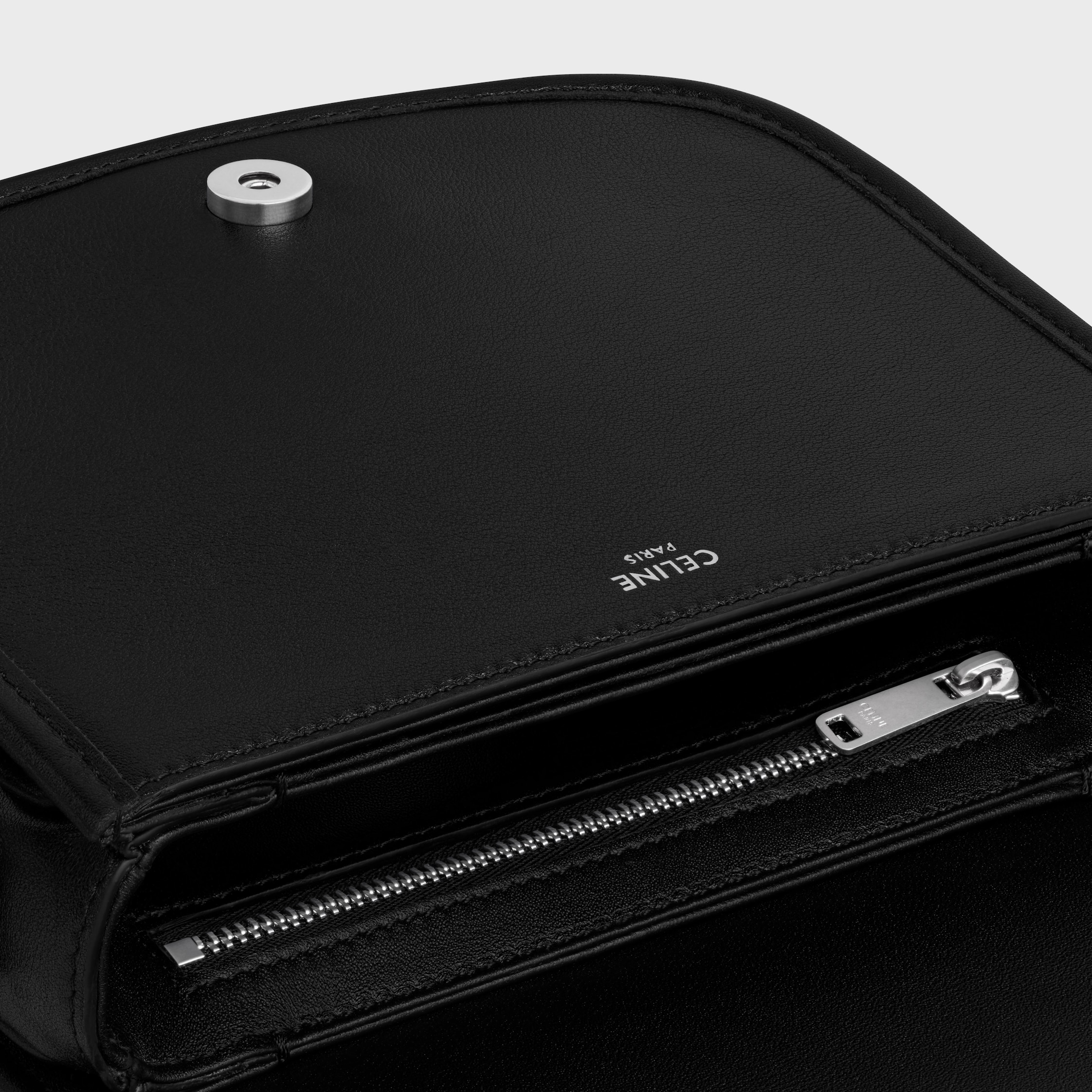 ショルダーバッグ Celine Small Besace Strap Triomphe In Supple Calfskin SMALL BESACE STRAP TRIOMPHE IN SUPPLE CALFSKIN - BLACK | CELINE