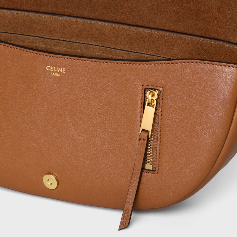 KLEINE HALFMOON SOFT TRIOMPHE AUS WEICHEM, GL&Auml;NZENDEM LAMMLEDER - HELLBRAUN - NEU - 1 | CELINE