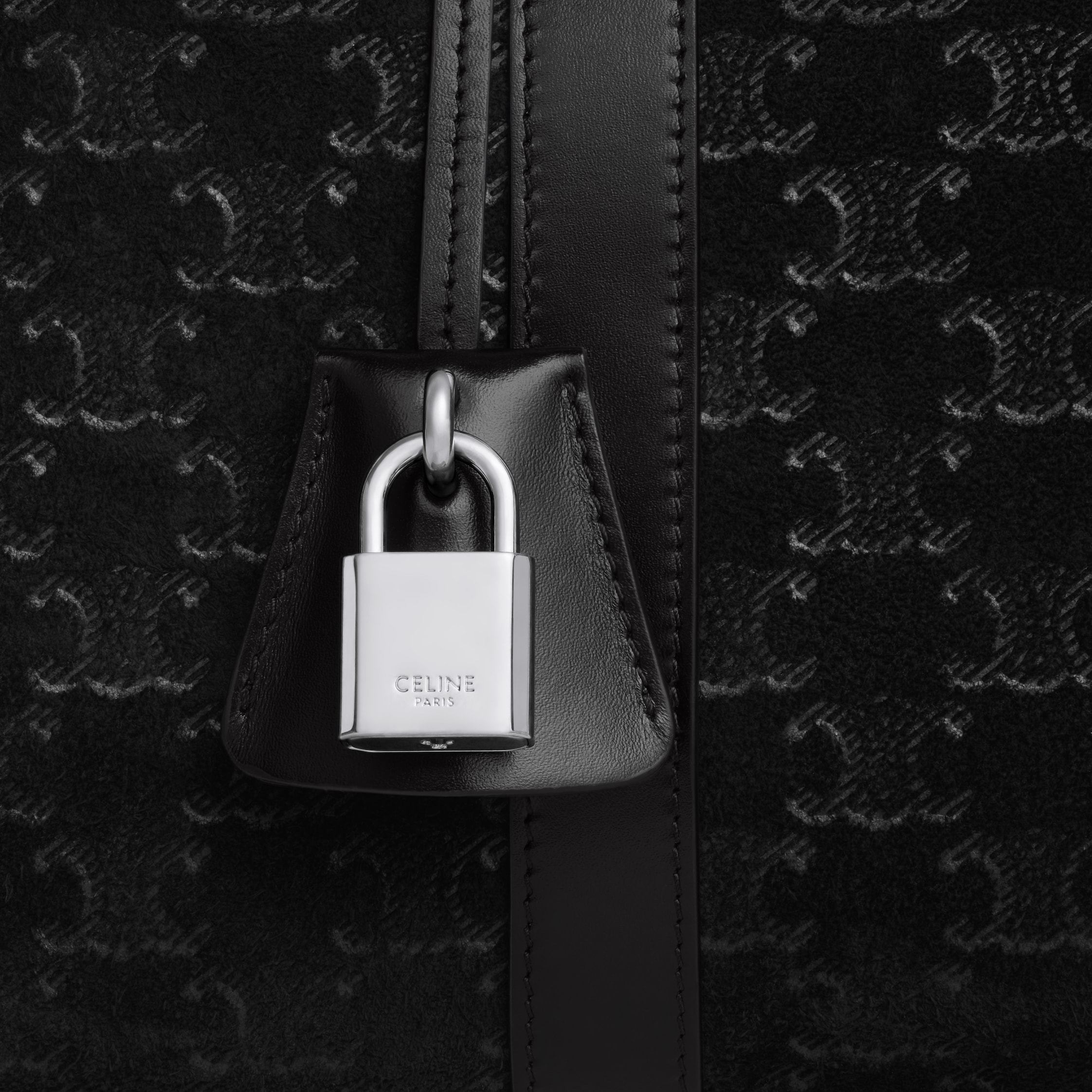 【直営】CELINE トリオンフ スエードカーフ ラージボストン 直営】CELINE トリオンフ スエードカーフ ラージボストン