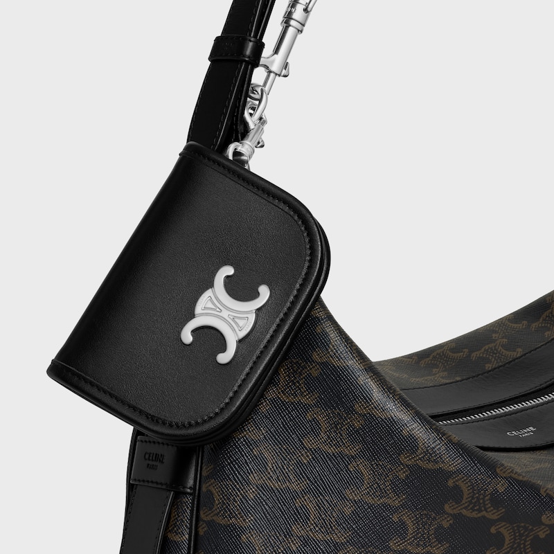 LLAVERO NANO BESACE TRIOMPHE DE PIEL DE BECERRO LISA - NEGRO - ACCESORIOS TECNOLÓGICOS - 1 | CELINE