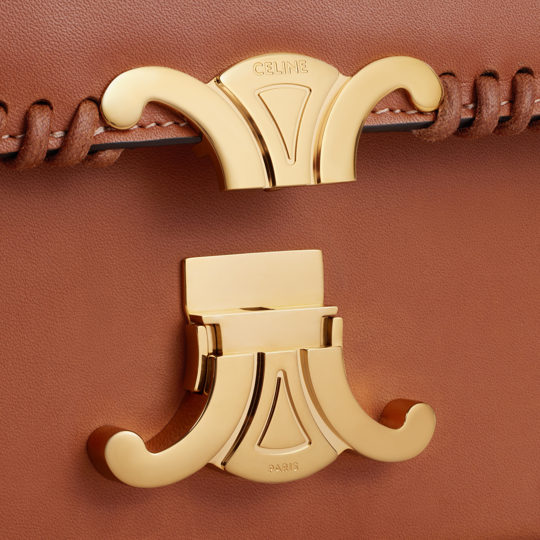 CELINE ショルダーバッグ クロード_Braided Natural Calfskin SHOULDER BAG CLAUDE in BRAIDED NATURAL CALFSKIN - TAN | CELINE