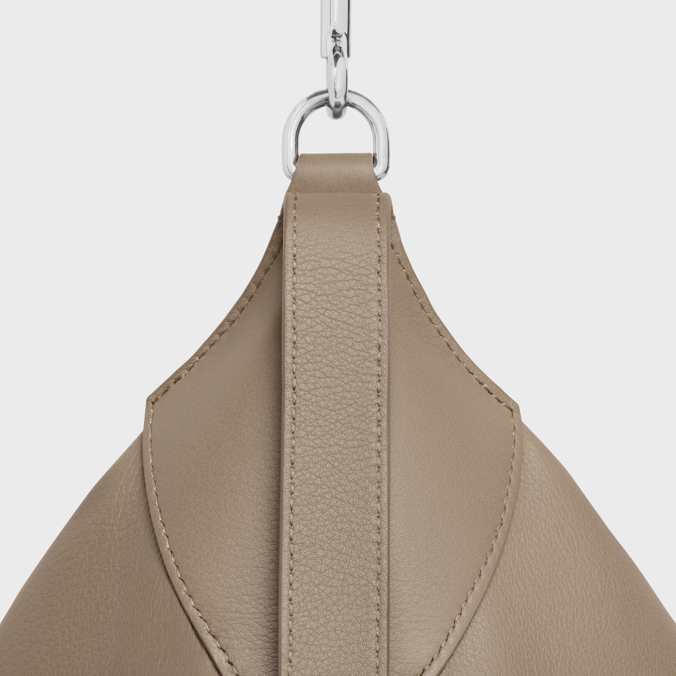 CELINE 洗練ホーボー！上品 ショルダーバッグ Large Strap Romy Celine Romy
