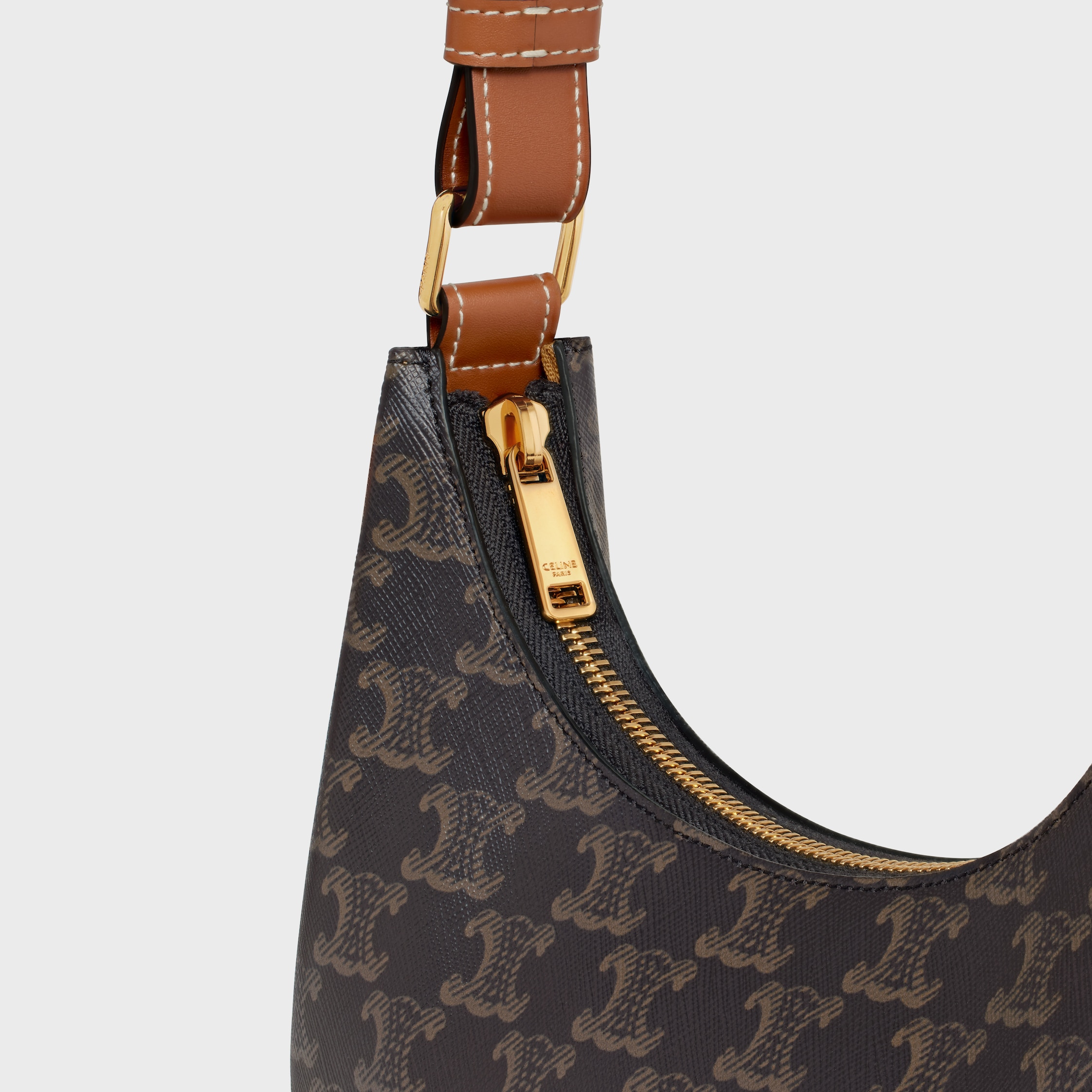 国内発送/CELINE/アバ バッグ IN トリオンフ キャンバス CELINE 中古良品セリーヌCELINE トリオンフキャンバス AVA
