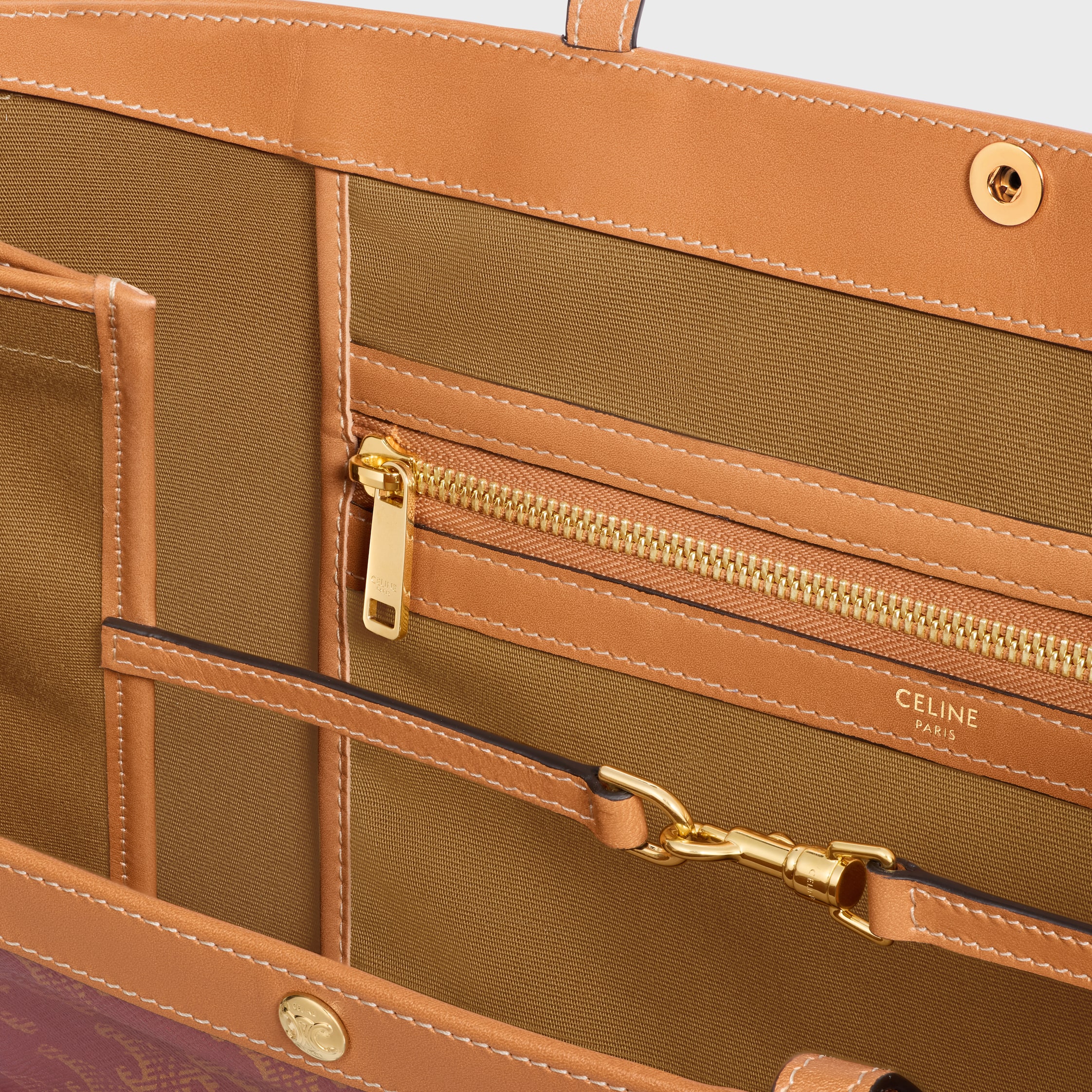 CELINE カチューシャ ブラウン・トートイズシェル MEDIUM FLAT SHOPPER IN TRIOMPHE CANVAS - HONEY | CELINE