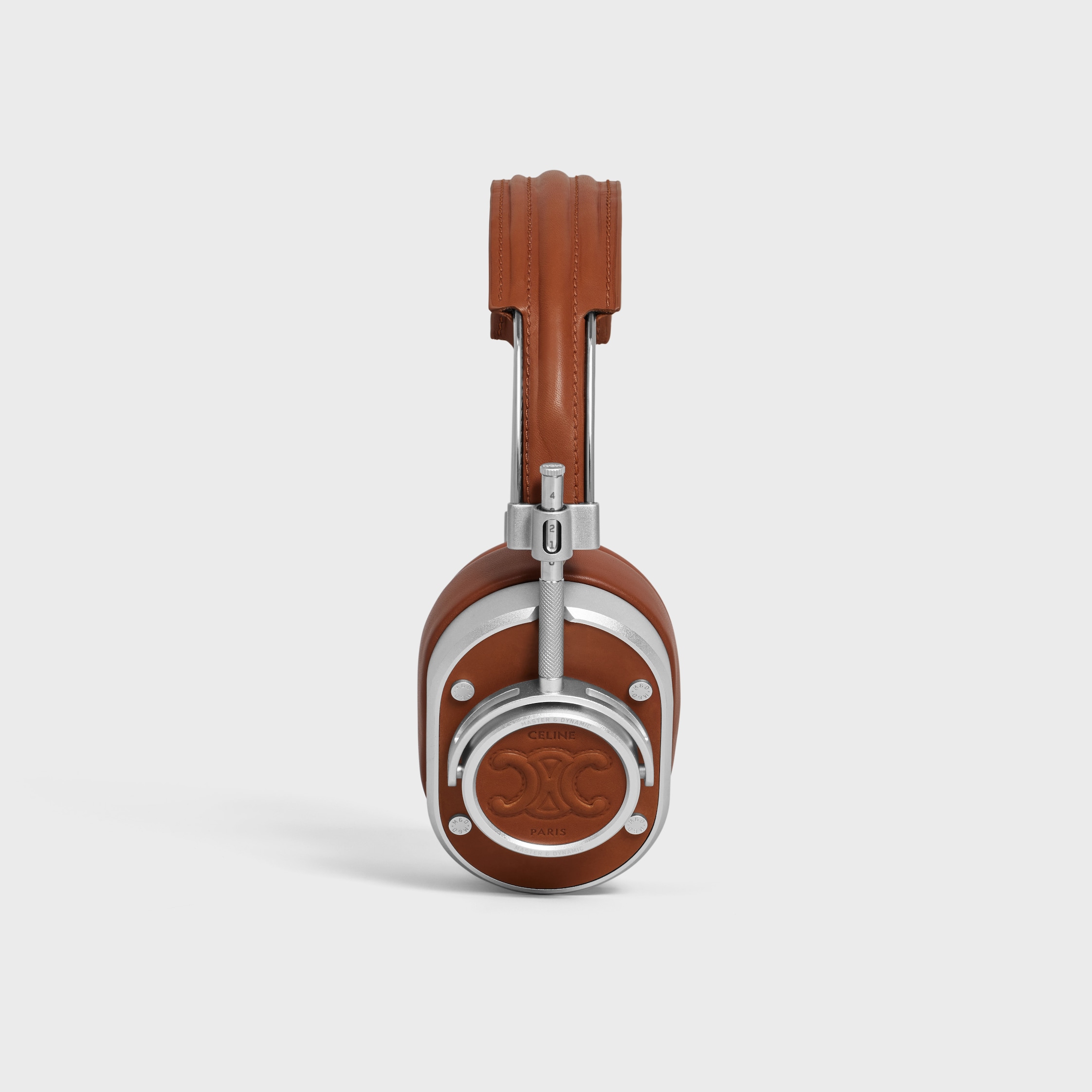 HEADPHONES IN NATURAL CALFSKIN AND LAMBSKIN WITH TRIOMPHE