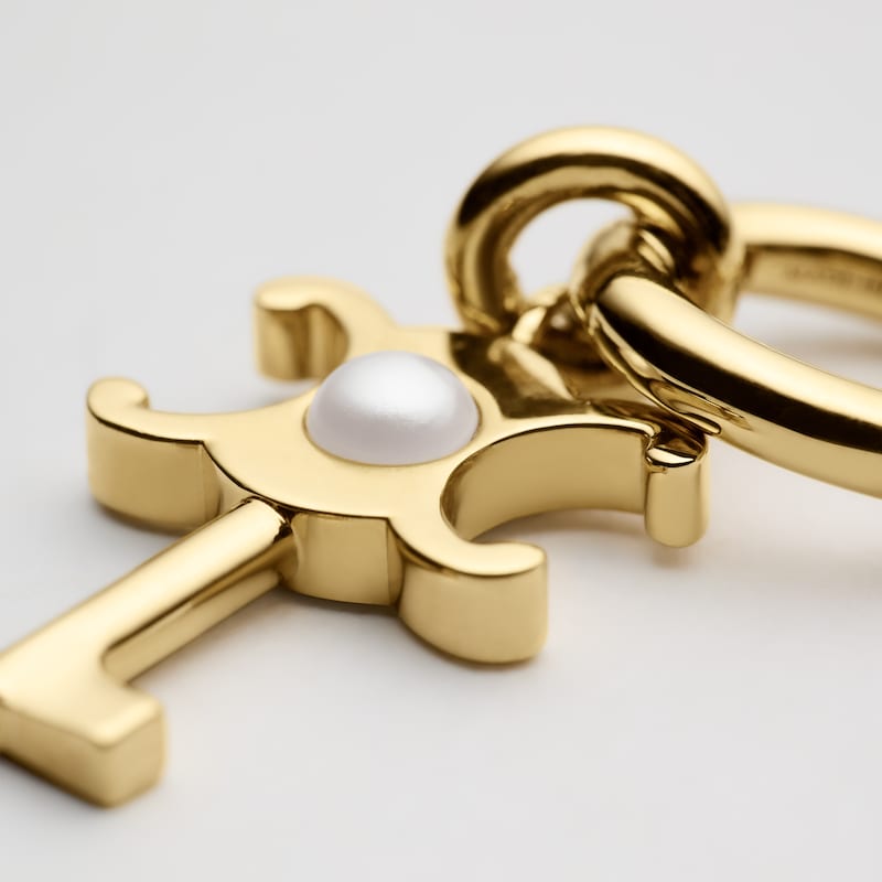 CELINE CHARMS KEY EARRING IN RESIN PEARL AND BRASS WITH GOLD FINISH - GOLD / IVORY - CELINE CHARMS - 1 | CELINE