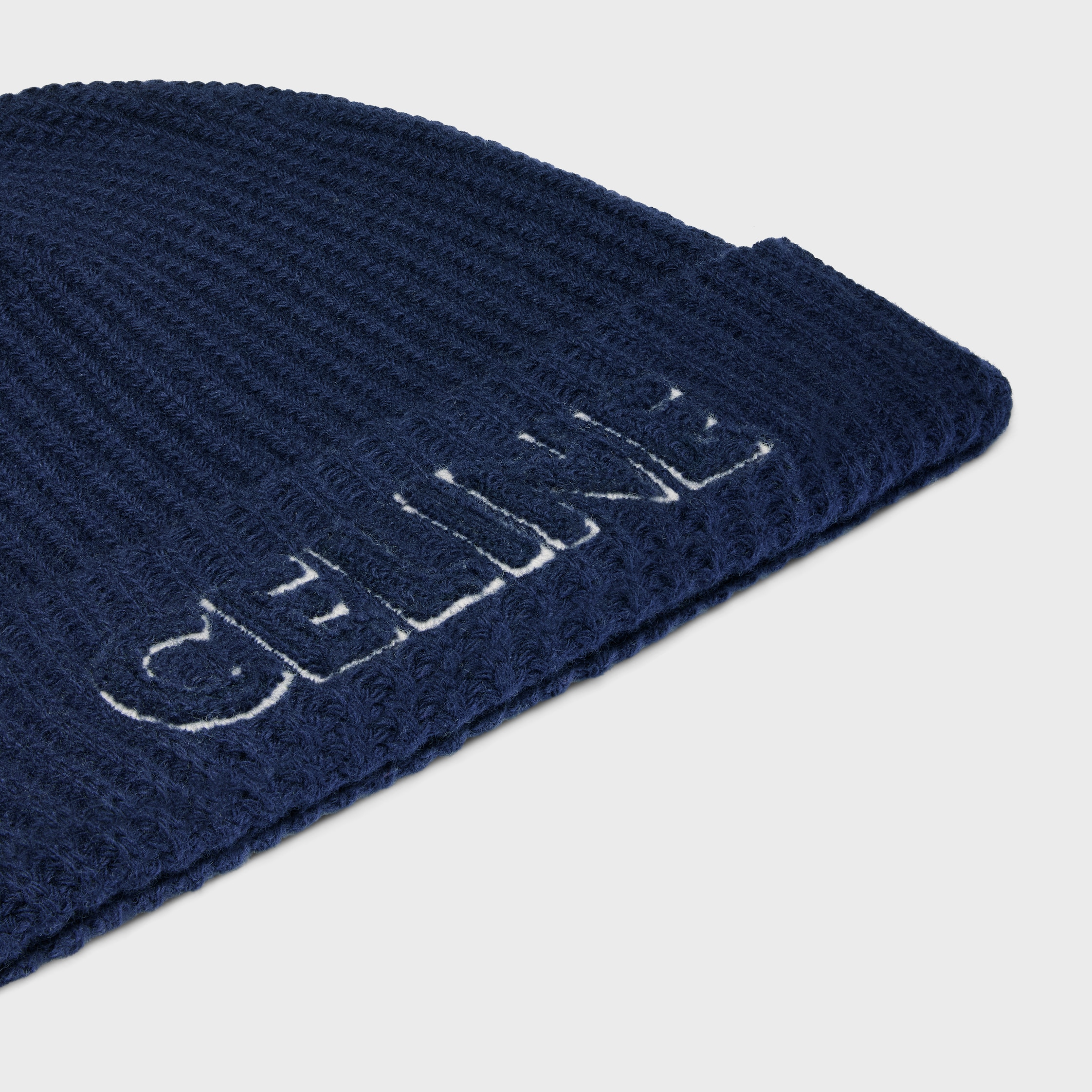 CELINE ネイビー ニット帽 ロゴ入り 楽天市場】CELINE セリーヌ ニット帽 2ADAV347Y.07PM メンズ