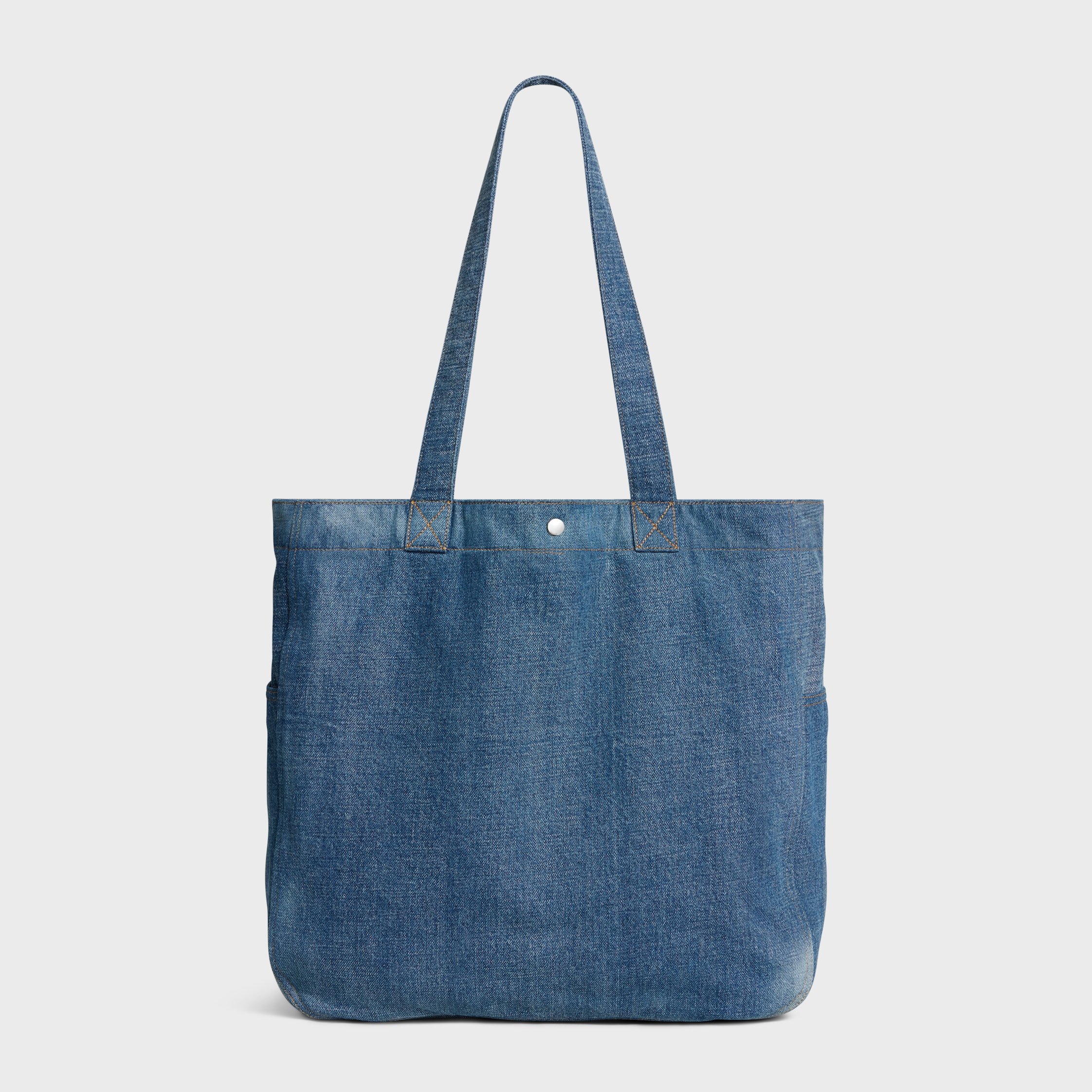 CELINE ラージカバ / CELINE入りデニム 新作 関税込 122462GTB-07DU_3_FALL25_M.tif