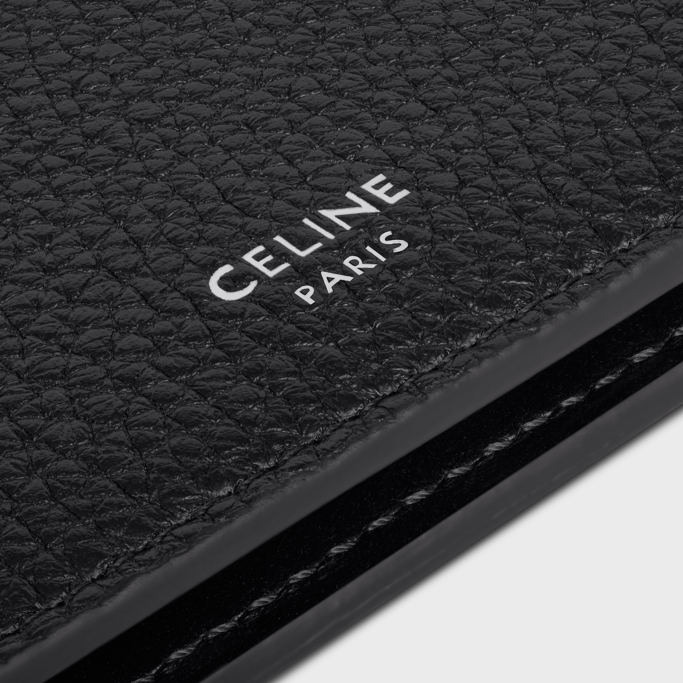 BI-FOLD CARD HOLDER IN GRAINED CALFSKIN - BLACK | CELINE