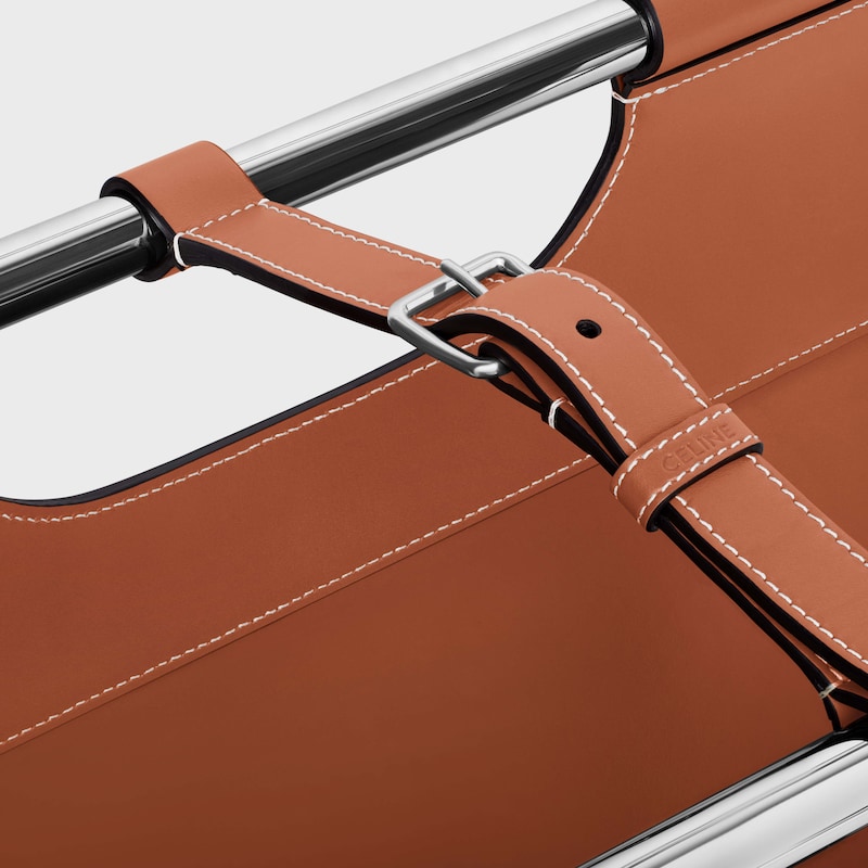 Zeitschriftenständer aus Triomphe Canvas und Aluminium - TAN - CELINE MAISON - 1 | CELINE