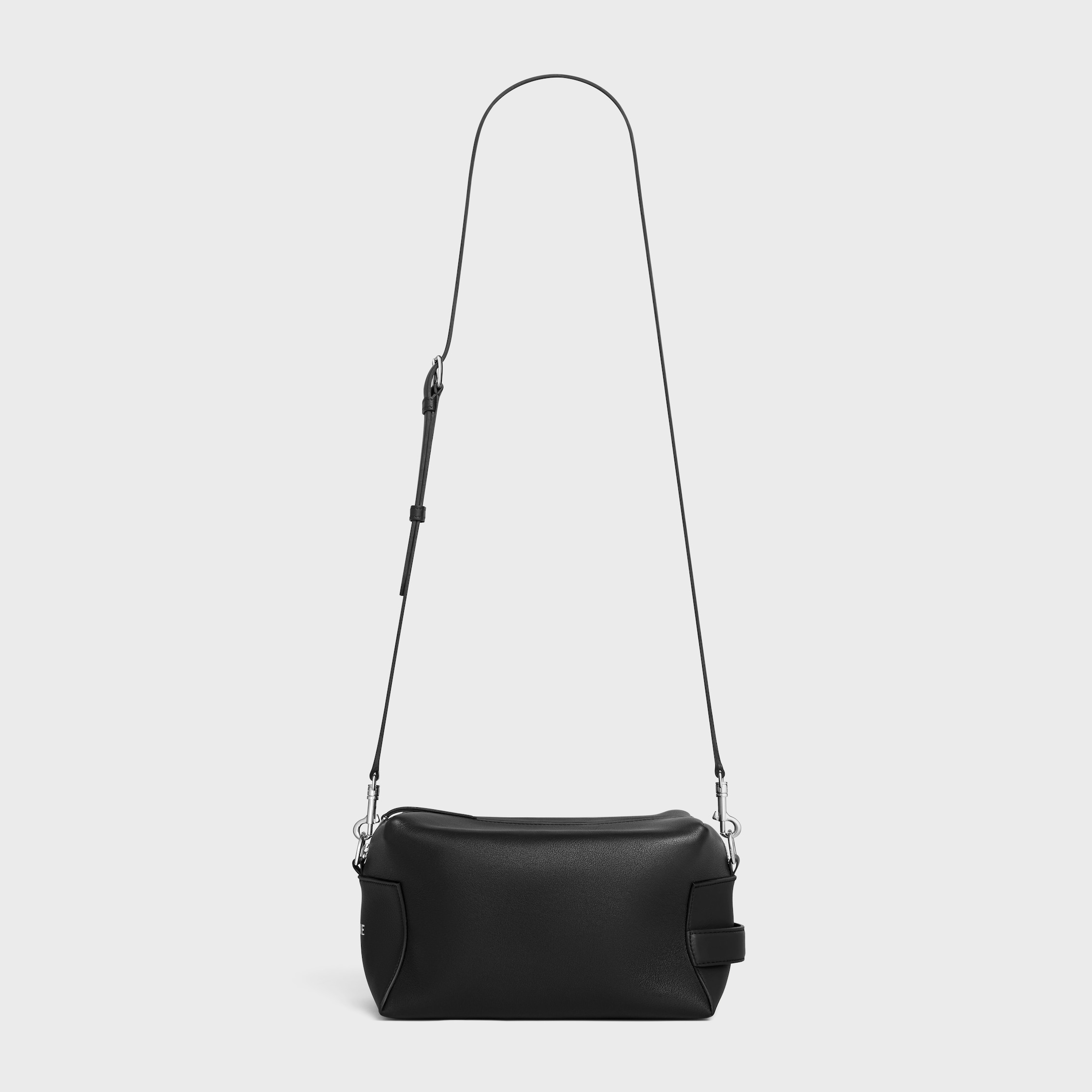 セリーヌ メッセンジャーバッグ テイク･アウェイ/スムースカーフスキン  L10032M96.38SI【Aランク】【中古】 CELINE】メッセンジャーバッグ テイク・アウェイ カーフ (CELINE