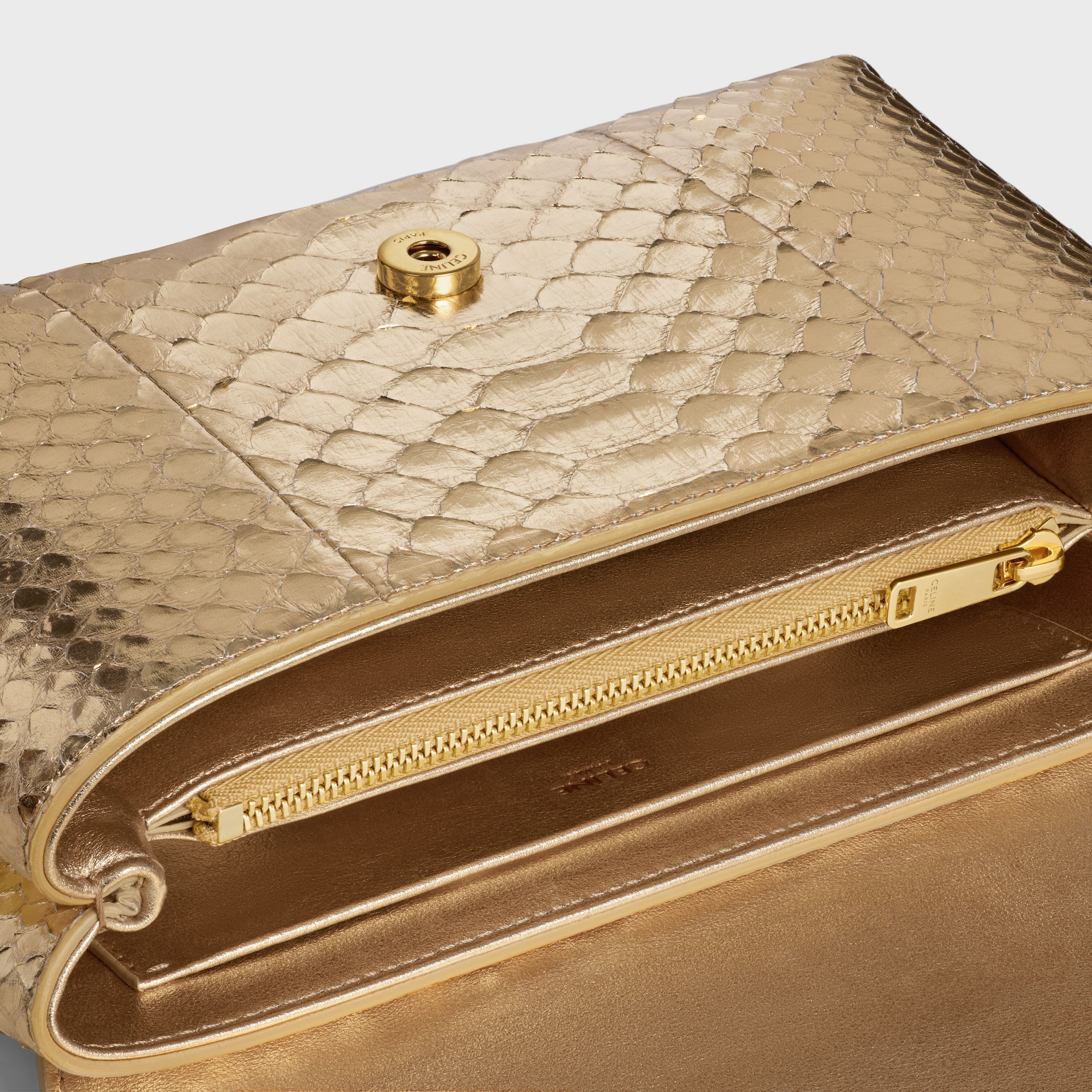 即納!CELINE ティーンヴィクトワールバッグ ラミネートパイソン TEEN CELINE VICTOIRE BAG in LAMINATED PYTHON - GOLD | CELINE