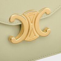 POCHETTE MIT KETTE MARGO aus glänzendem Kalbsleder - MANDELGRÜN - BRIEFTASCHEN MIT KETTE - 1 | CELINE