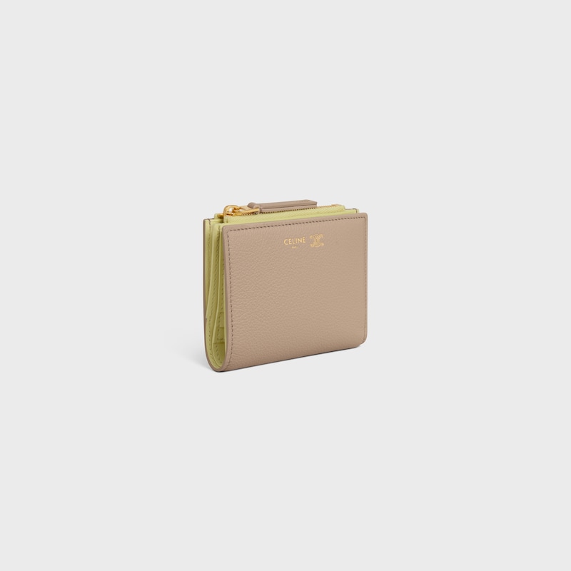 PORTEFEUILLE COMPACT TRIOMPHE STAMP VEAU SOUPLE GRAIN&eacute; - Safari/Citrus - PORTEFEUILLES - 1 | CELINE