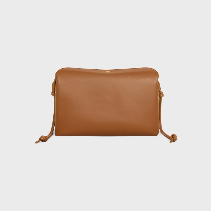 TRIO FLAP DE PIEL DE CORDERO LISA - TOSTADO SUAVE - TRIO FLAP - 1 | CELINE