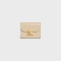 スモール フラップウォレット トリオンフ / シャイニーカーフスキン - ディープアイボリー - ウィメンズ ギフト - 1 | CELINE