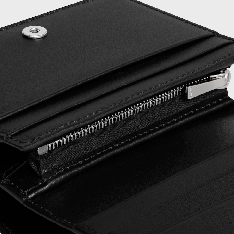 CARTERA COMPACTA TRIOMPHE DE PIEL DE BECERRO BRILLANTE - NEGRO - CARTERAS - 1 | CELINE