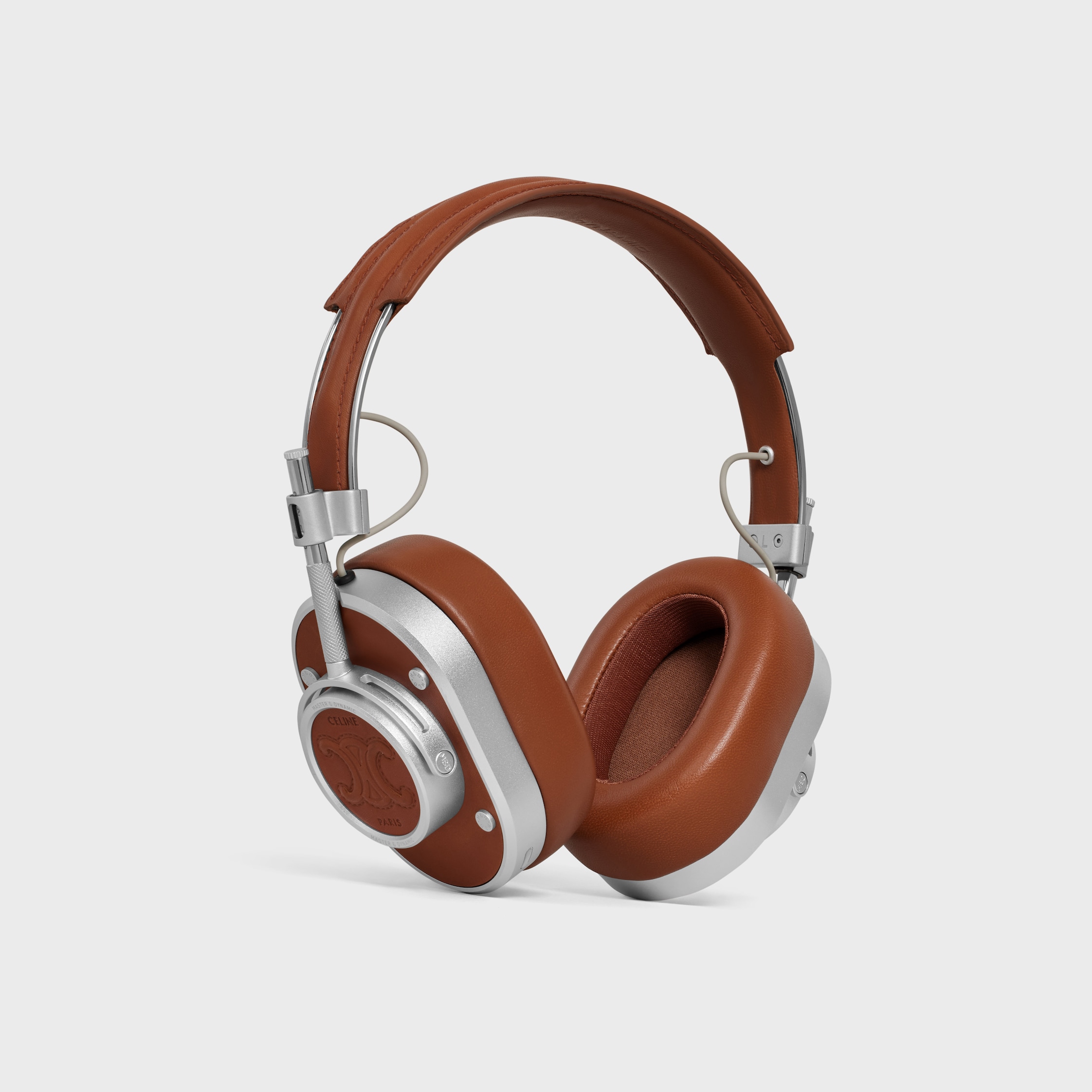 Headphones in natural calfskin and lambskin with Triomphe