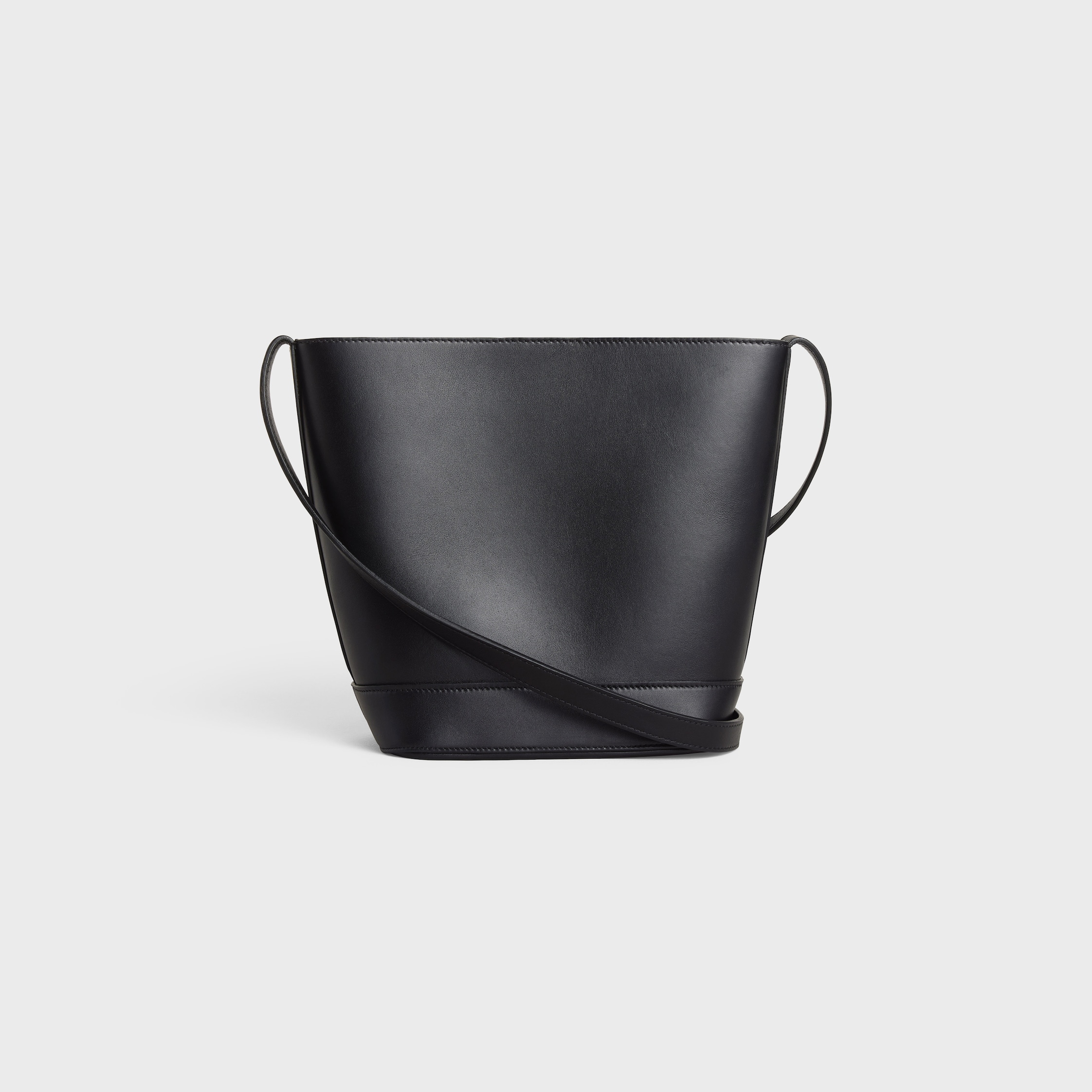 SMALL BUCKET CUIR TRIOMPHE in Smooth Calfskin - BLACK | CELINE