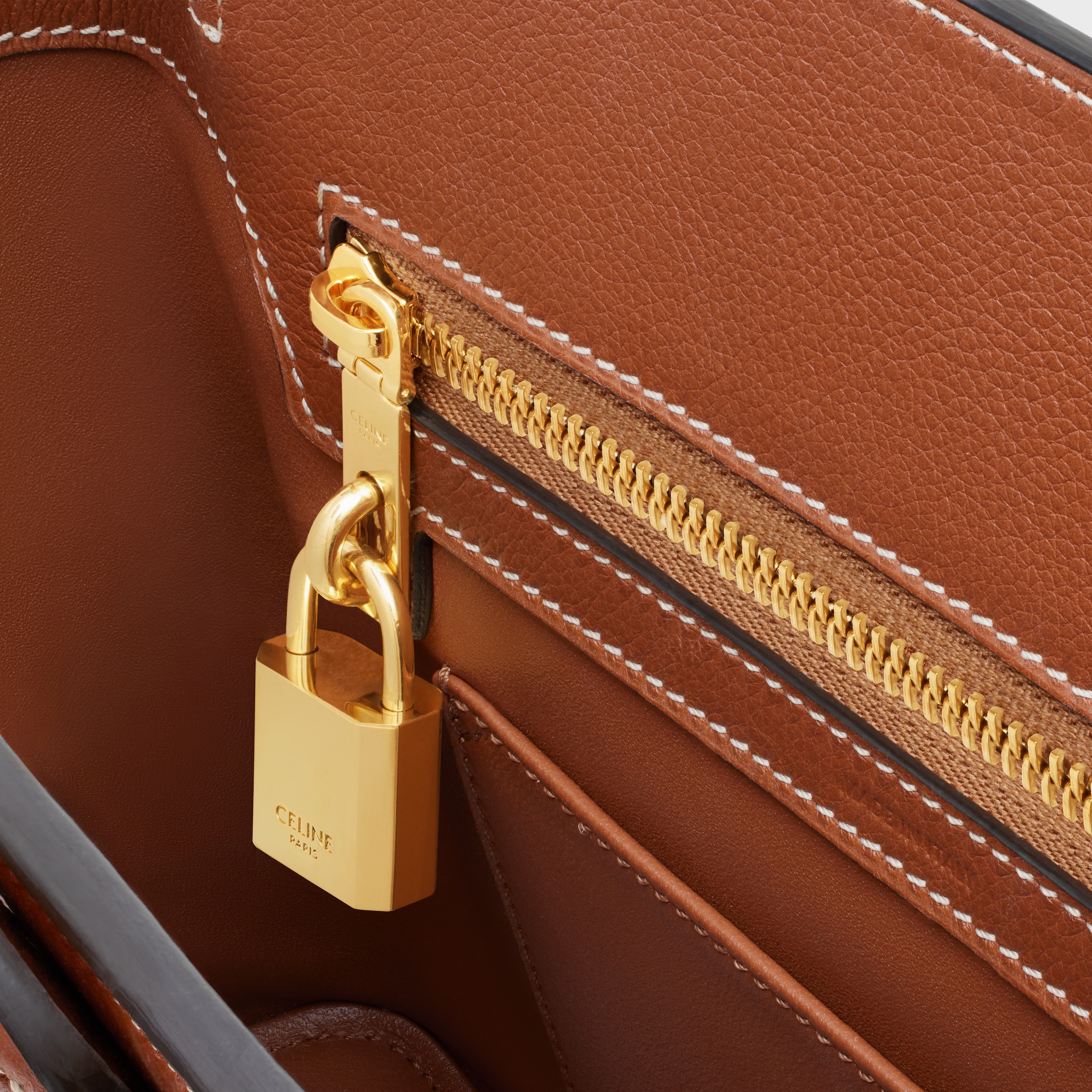 CELINE 【入手困難】★CONTI★GRAINED CALFSKIN ★TEEN★ 全色 TEEN CELINE CONTI BAG in SUPPLE GRAINED CALFSKIN - BLACK