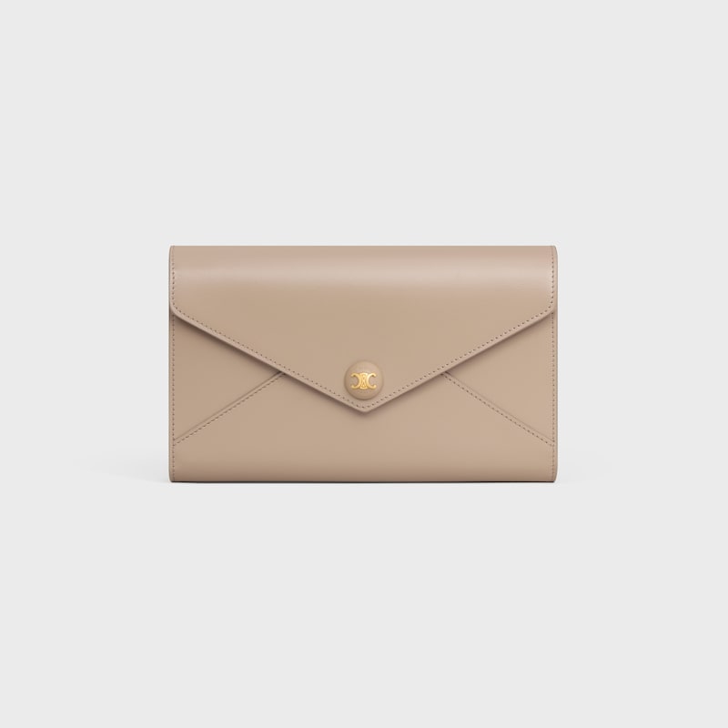 ENVELOPE WALLET ON CHAIN IN Shiny calfskin - SAFARI - MORE LINES - 1 | CELINE