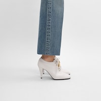 SOFT OXFORD - LACE-UP HEELED BALLERINA IN calfskin - vegetal tanning - Ultra White -  - 2 | CELINE