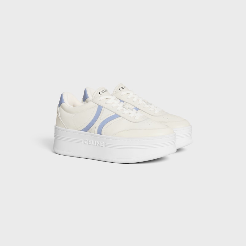 SNEAKER CELINE - BLOCK COM TRIOMPHE ATRÁS E SOLA EM CUNHA EM COURO DE BEZERRO - LEITE / AZUL CLARO - - 1 | CELINE