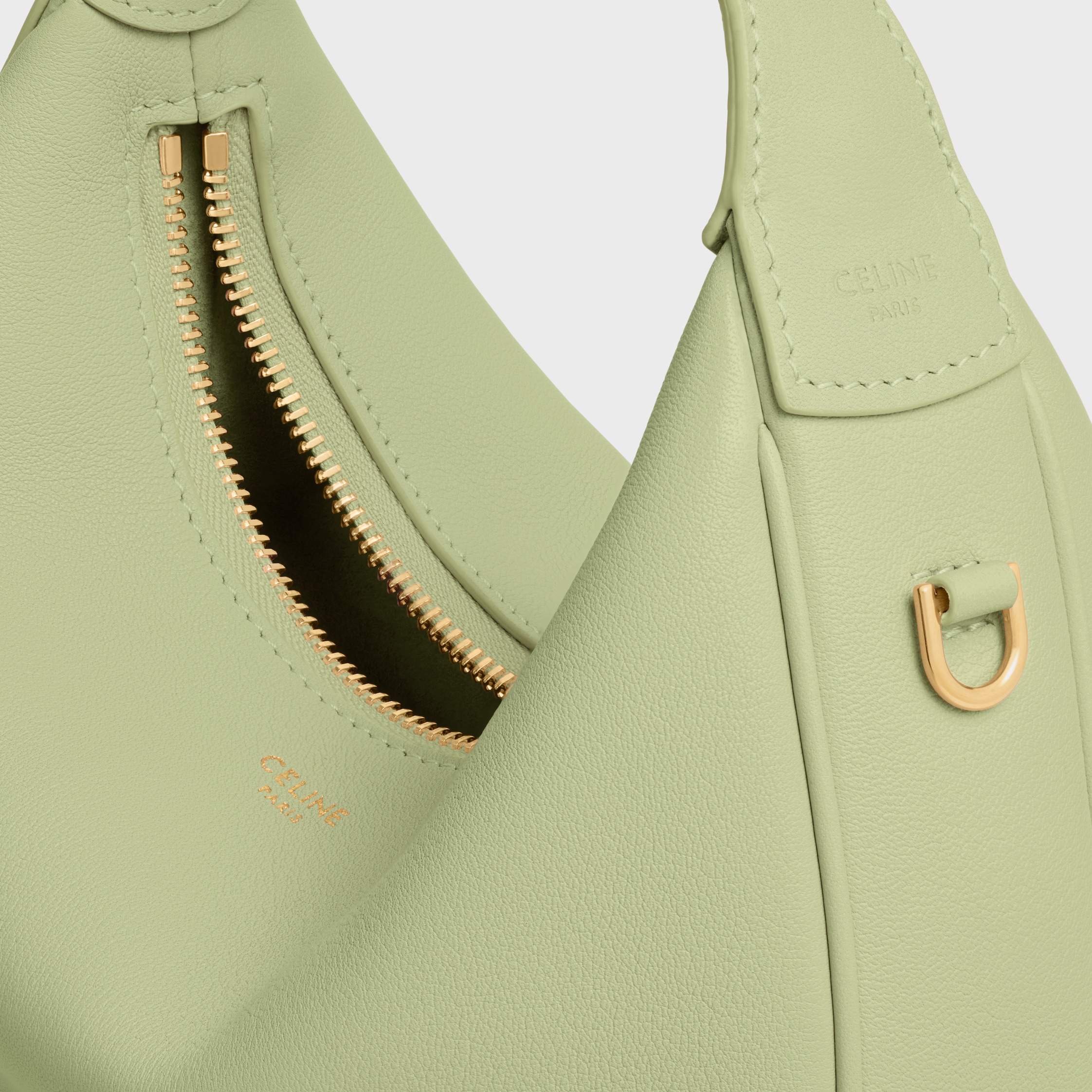 【CELINE】ティーン CELINE ルル / グレインドカーフスキン 120723ENY-25BD_1_FALL25_W.tif