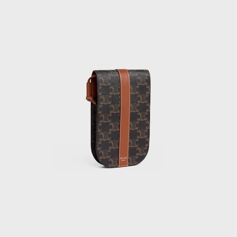 POCHETTE PARA MÓVIL CON SOLAPA DE LONA TRIOMPHE Y PIEL DE BECERRO - TOSTADO - ACCESORIOS TECNOLÓGICOS - 1 | CELINE