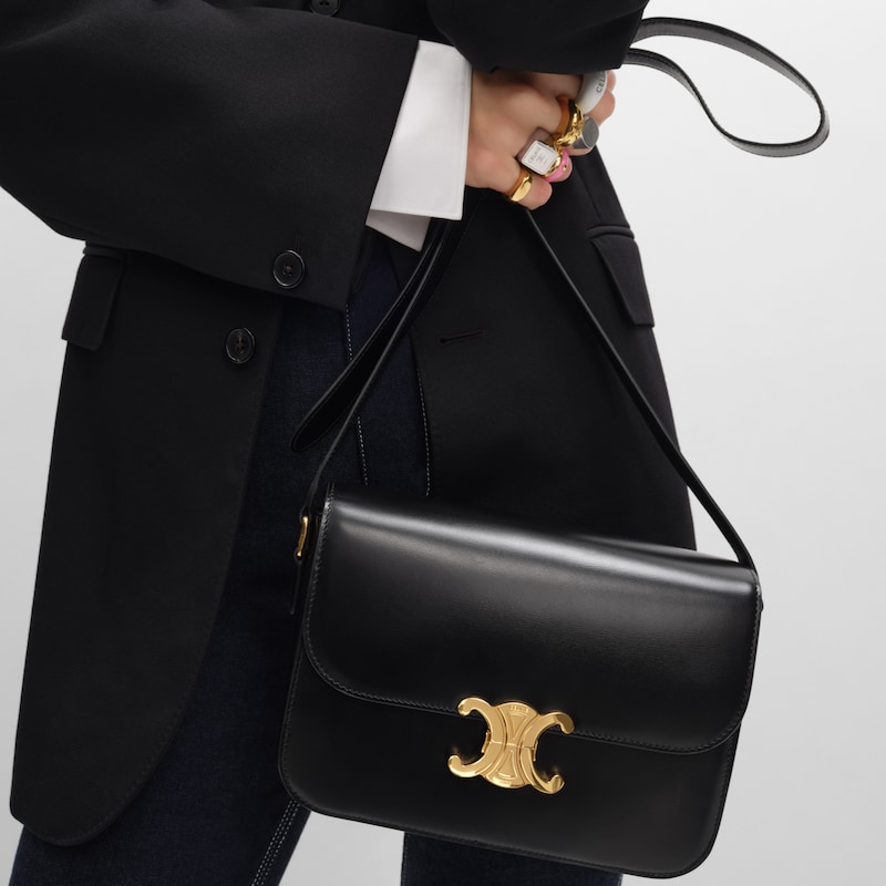 CLASSIQUE TRIOMPHE BAG IN shiny calfskin - BLACK - GIFT FINDER - 1 | CELINE