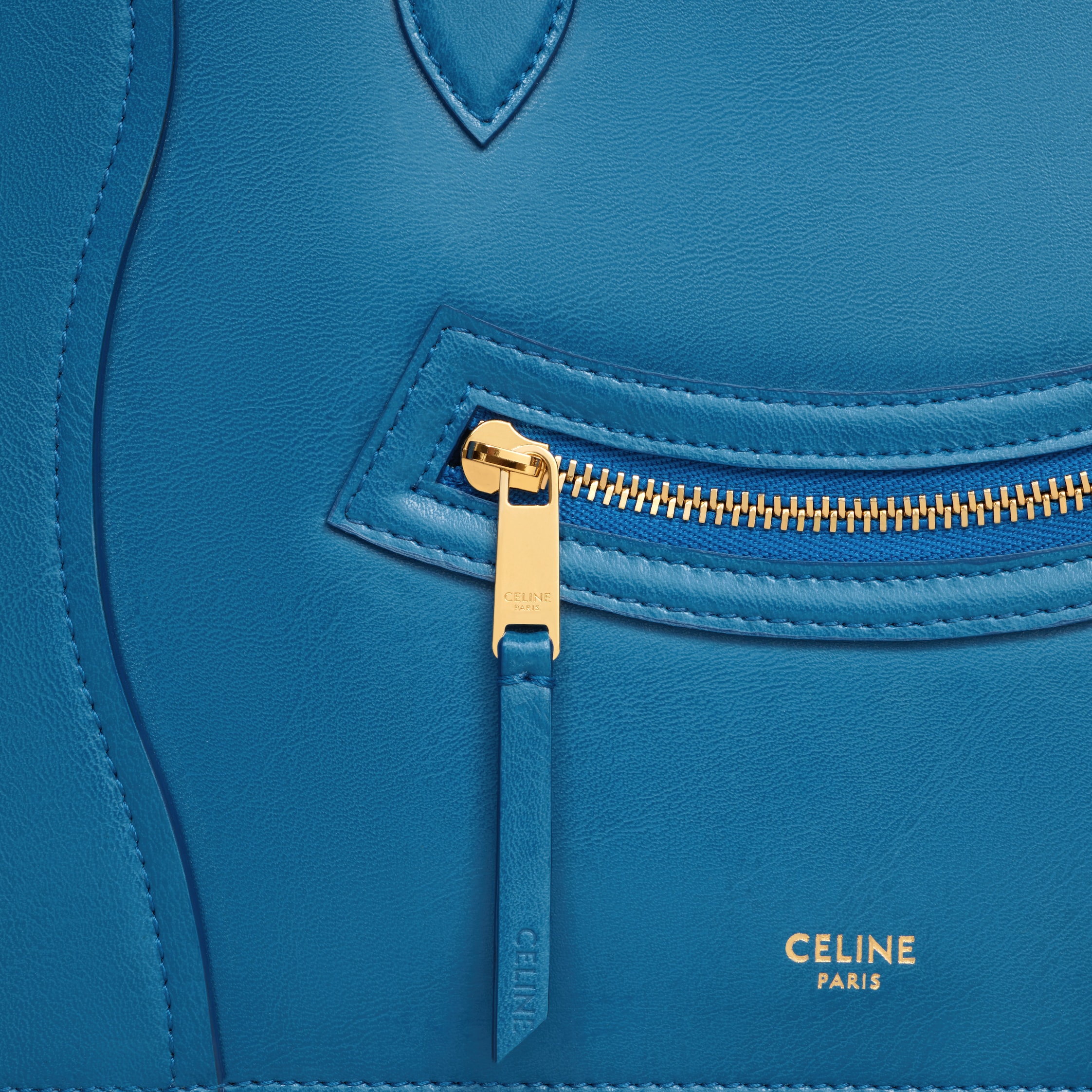 MEDIUM POUCH IN GLOSSY CALFSKIN - ULTRA BLUE | CELINE