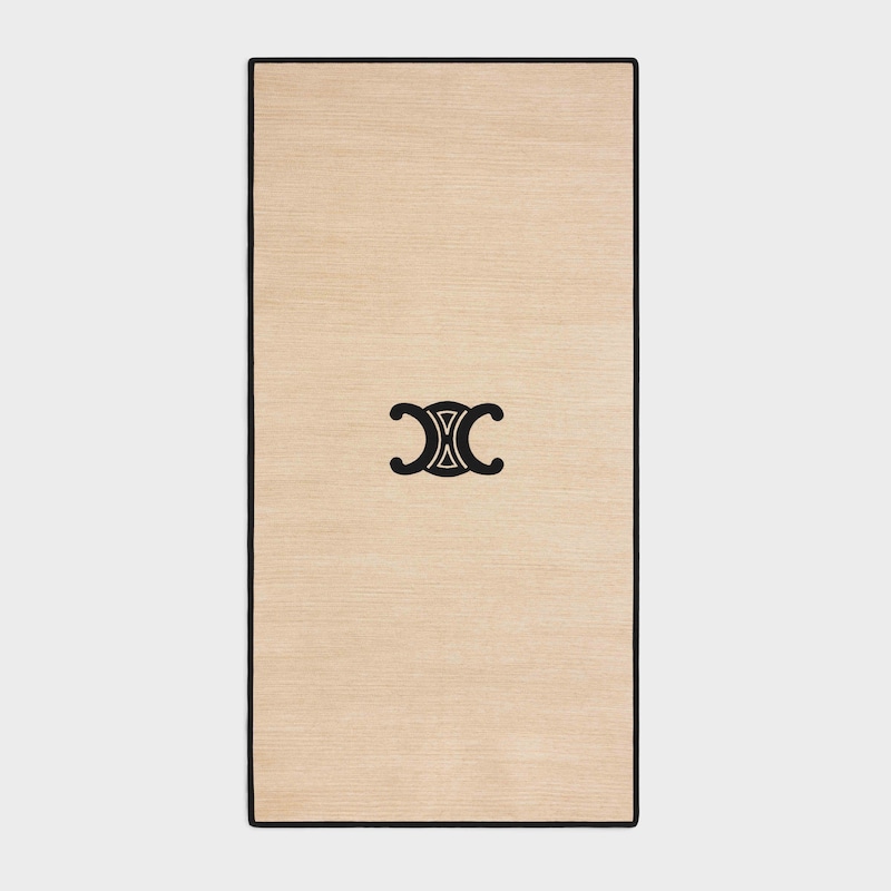 Beach mat and beach mat holder in calfskin - NATURAL / TAN - TRAVEL - 1 | CELINE