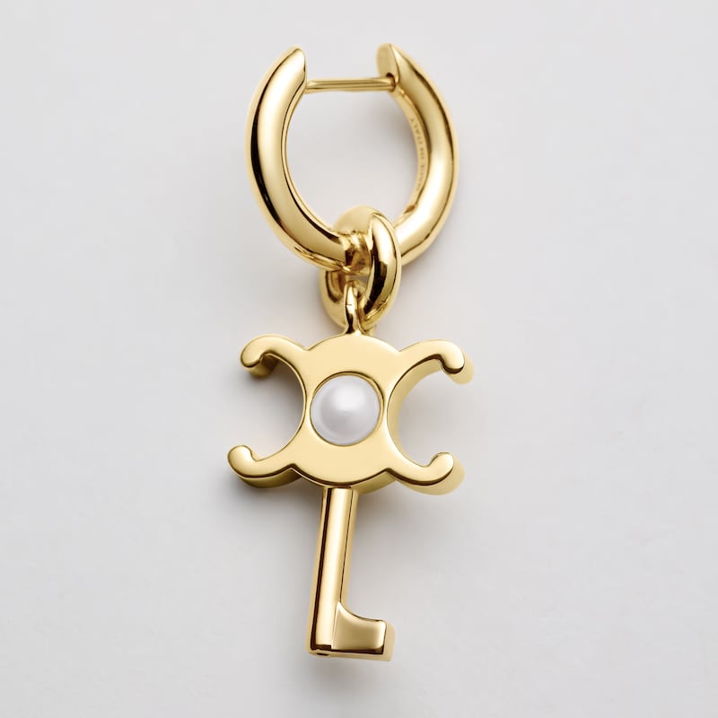 CELINE CHARMS KEY EARRING IN RESIN PEARL AND BRASS WITH GOLD FINISH - GOLD / IVORY - CELINE CHARMS - 1 | CELINE