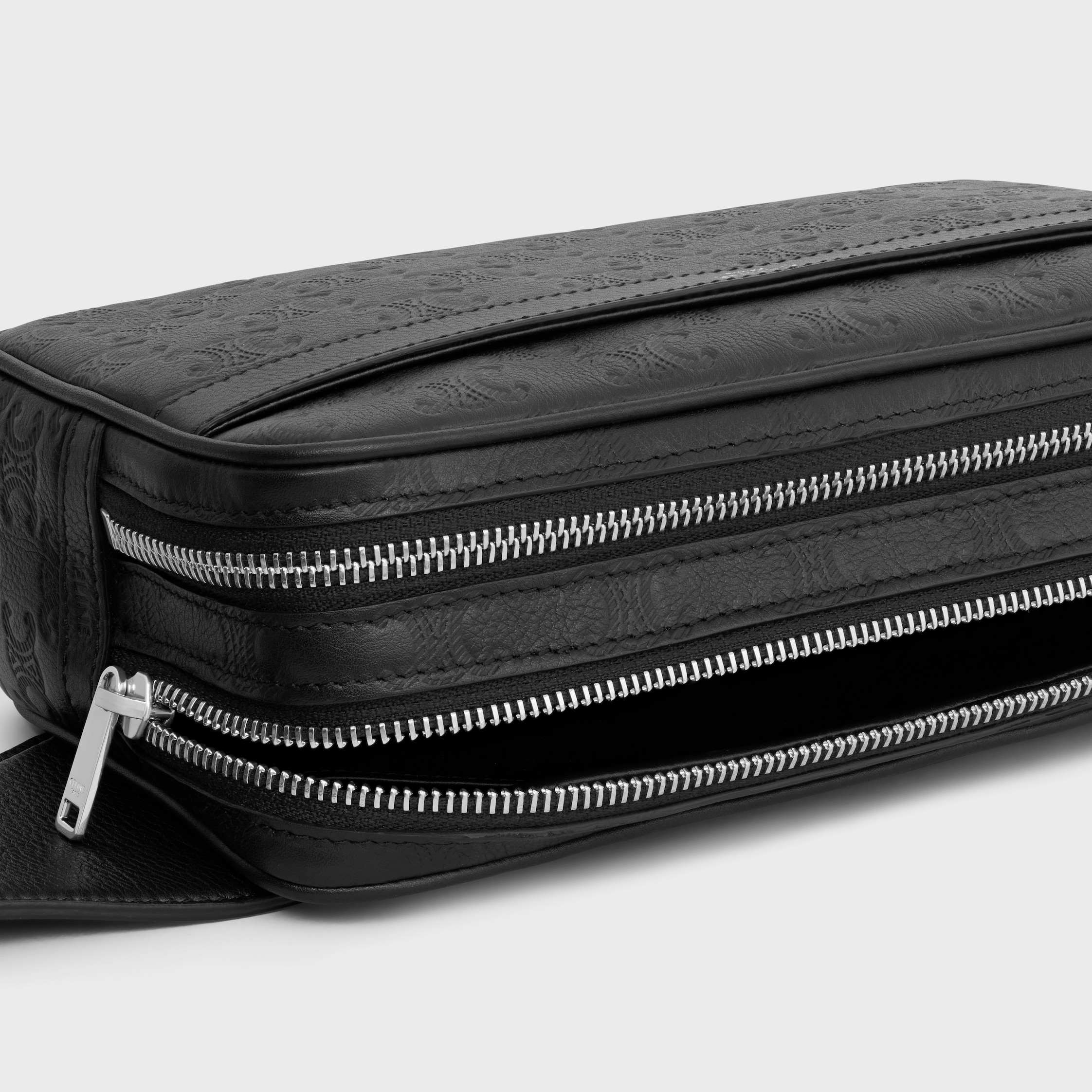 【美品】CELINE ベルトバッグ トリオンフ ブラックポーチ 楽天市場】CELINE セリーヌ Triomphe Embossed Belt Bag ベルト