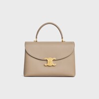 MITTELGROSSE NINO TASCHE AUS WEICHEM, GENARBTEM KALBSLEDE - CAPPUCCINO - UMHÄNGETASCHEN - 1 | CELINE