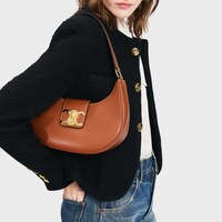 กระเป๋า AVA TRIOMPHE ขนาดกลาง หนังลูกวัวผิวเรียบ - สีแทน - กระเป๋า TRIOMPHE - 2 | CELINE