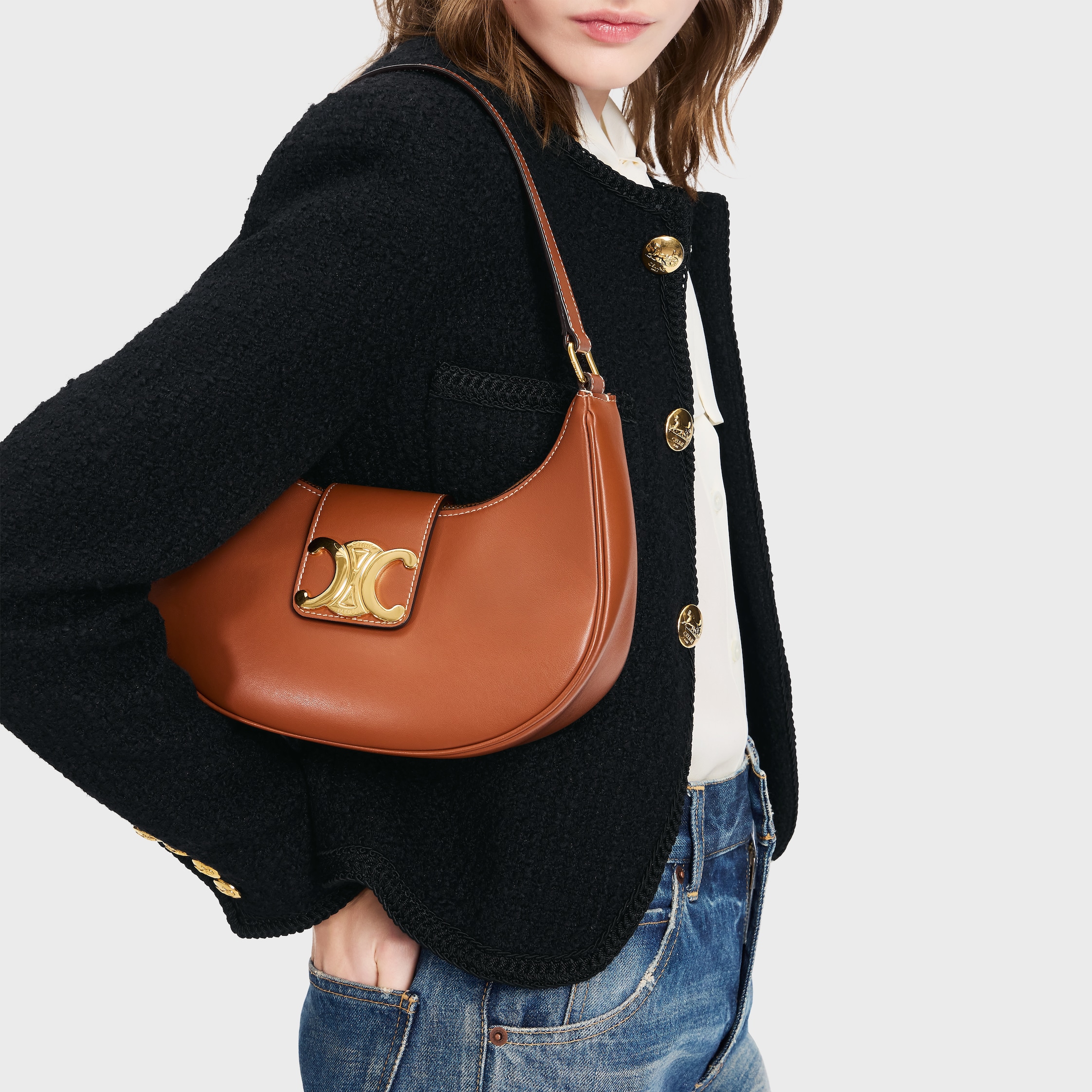 【VIP価格・関税込み】CELINE Medium Ava Triomphe Leather Bag 114493DGQ-04LU_6_LIB_W.tif