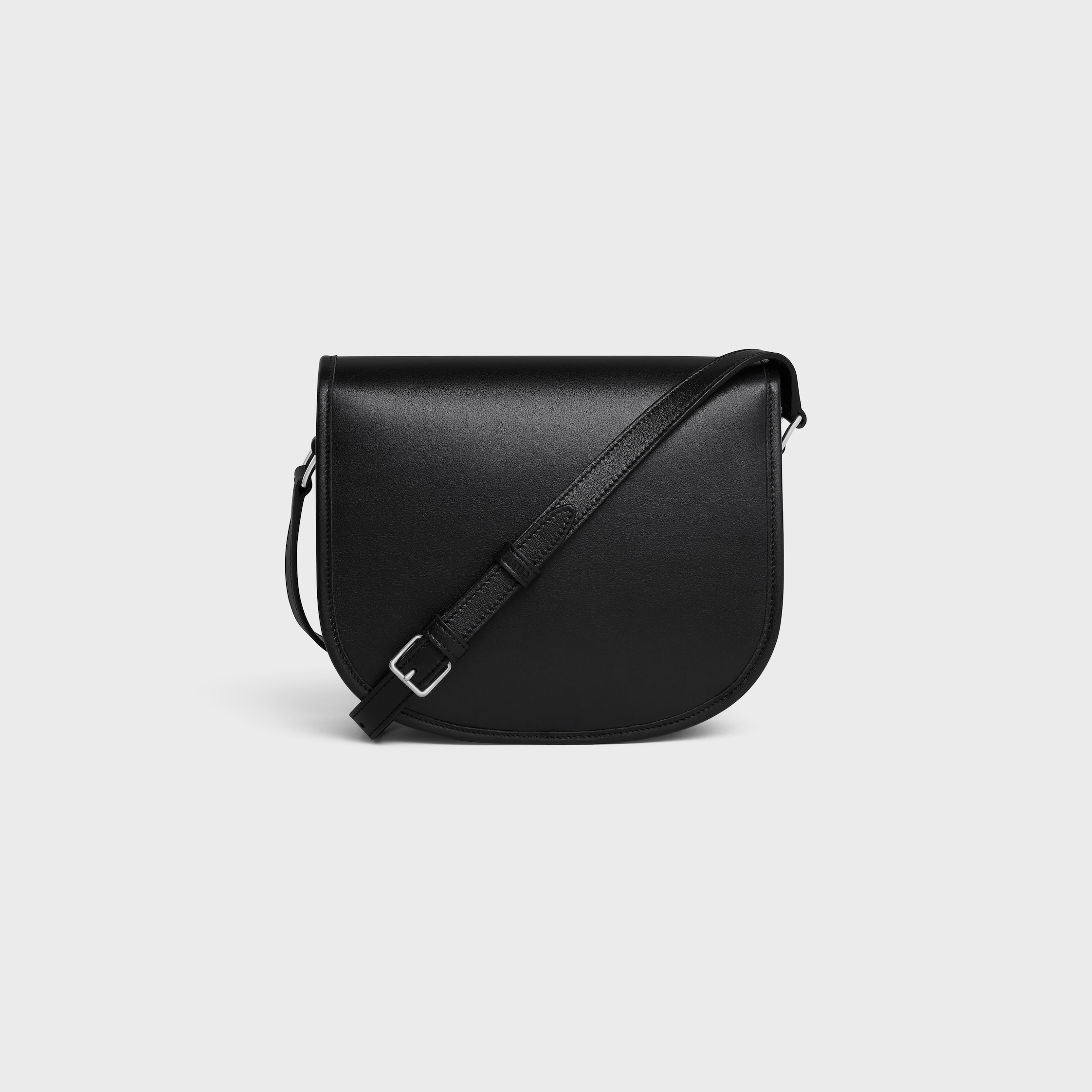 【CELINE】ミディアム ブザス トリオンフ サプル カーフスキン CELINE ミディアム ブザス トリオンフ ショルダーバッグ