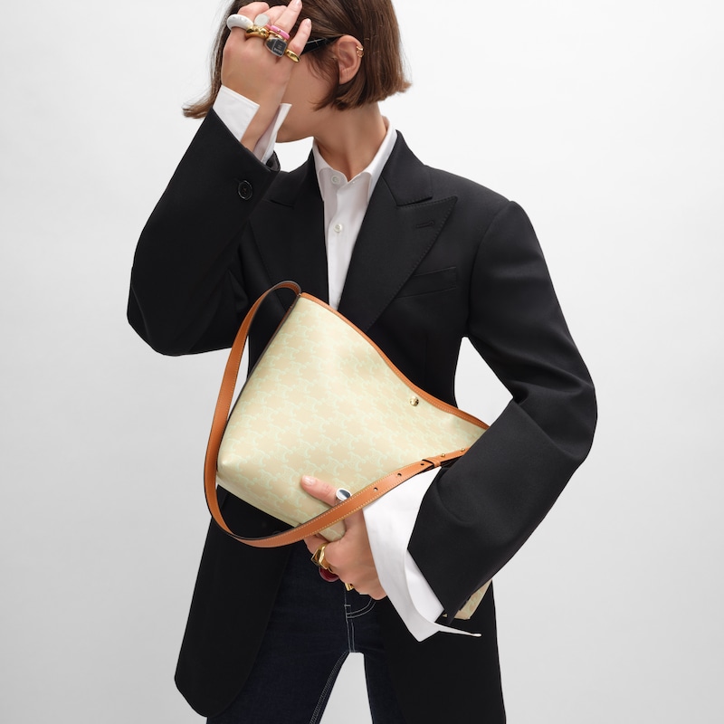 SOFT SHOPPER BAG IN TRIOMPHE CANVAS AND CALFSKIN - SANDCASTLE / SOFT LIME - SHOULDER BAGS - 1 | CELINE