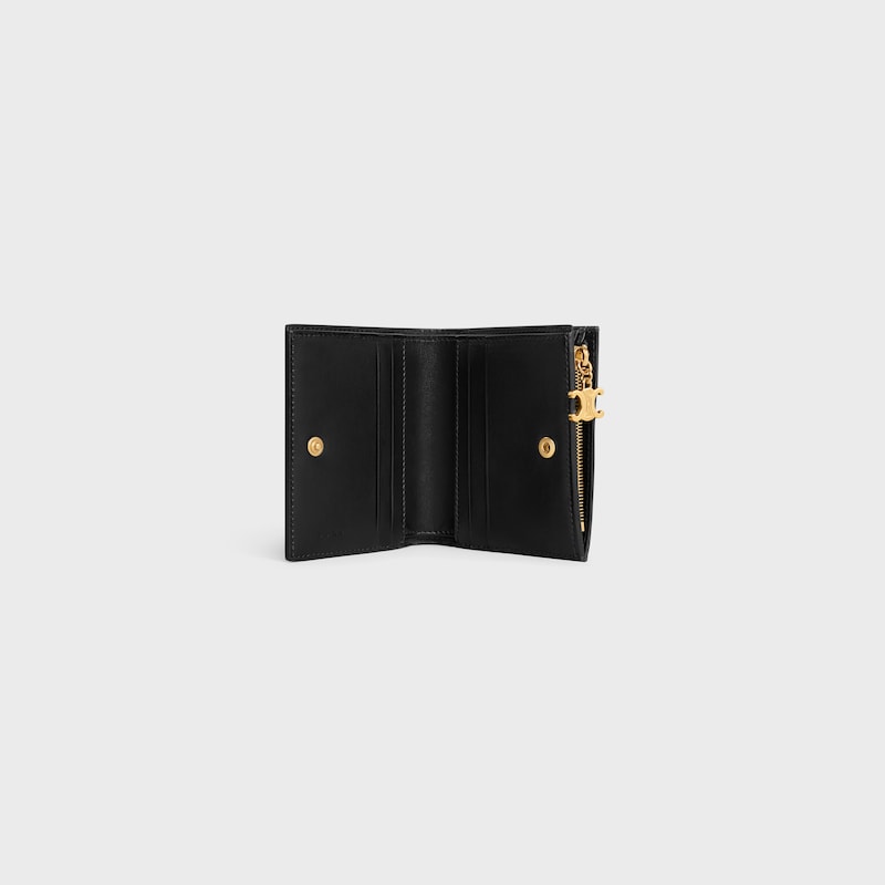 COMPACT WALLET TRIOMPHE CHARMS IN GRAINED CALFSKIN - BLACK - GIFT FINDER - 1 | CELINE