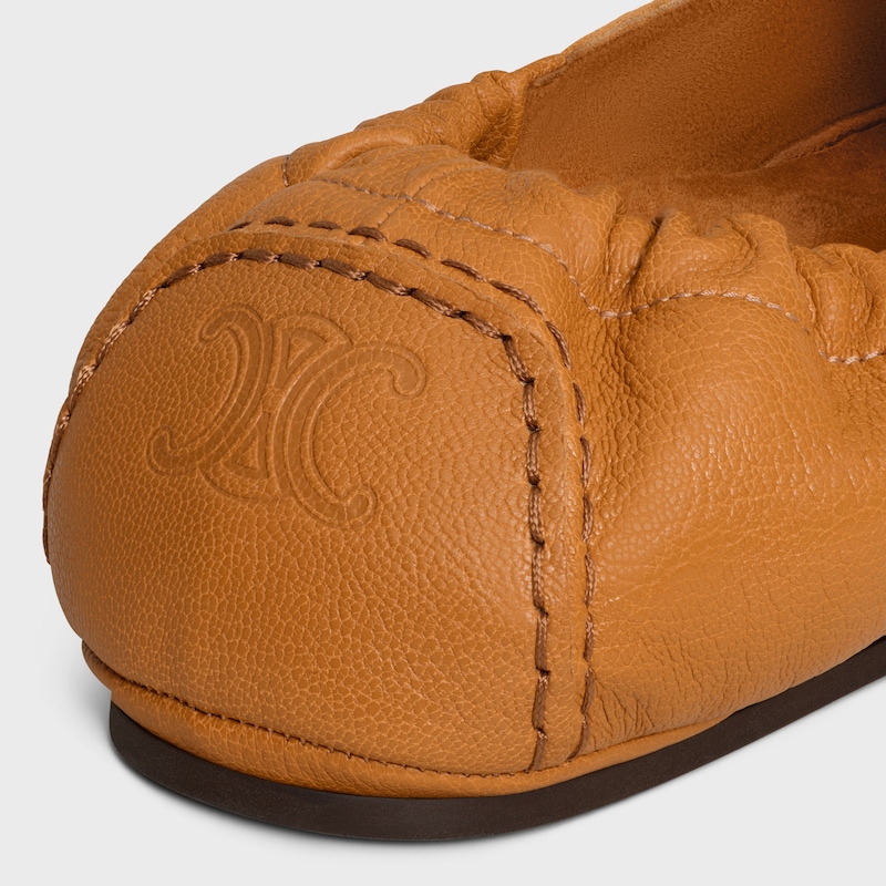 ADAM LOAFER WITH TRIOMPHE IN GOATSKIN - SAHARA -  - 1 | CELINE
