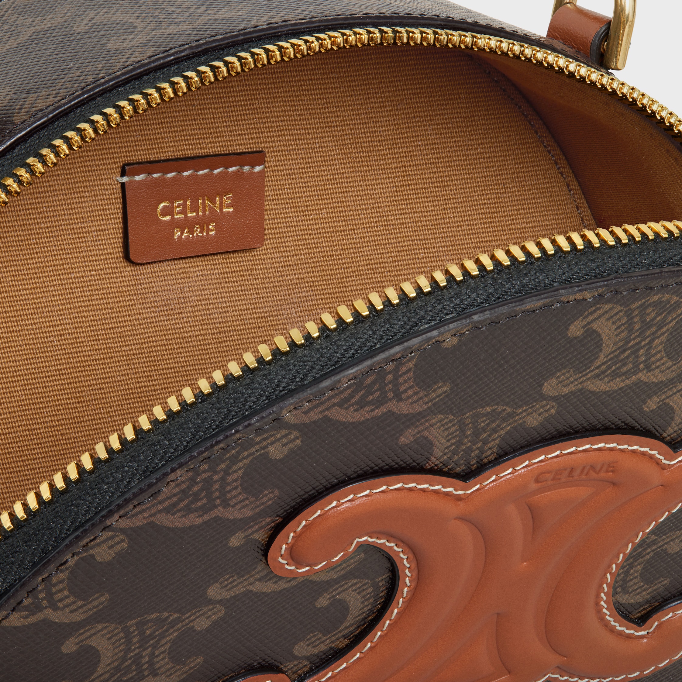 【VIPセール】CELINE 早い者勝ちセール！ Half Moon Case バッグ HALF MOON CASE IN triomphe canvas and calfskin - TAN | CELINE