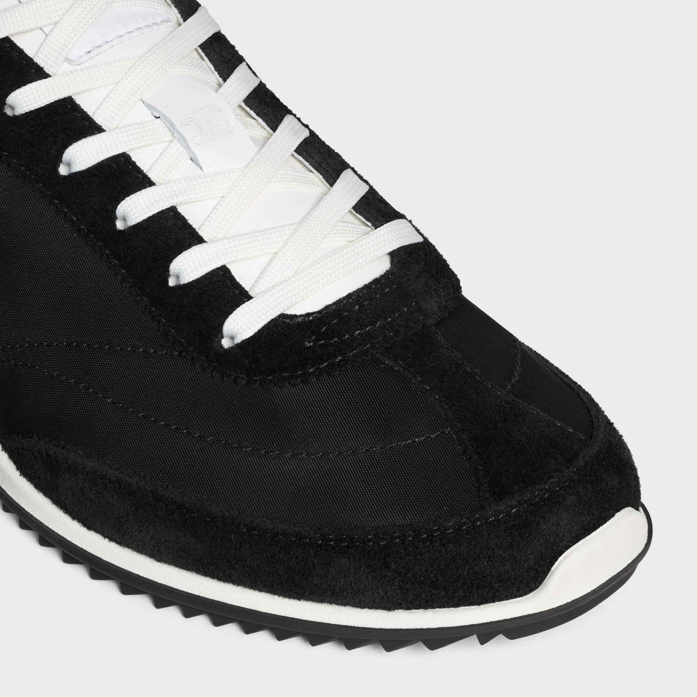 【CELINE】men's スニーカー スエードカーフスキン 人気商品 361014976C-19DK_1_FALL25_M.tif