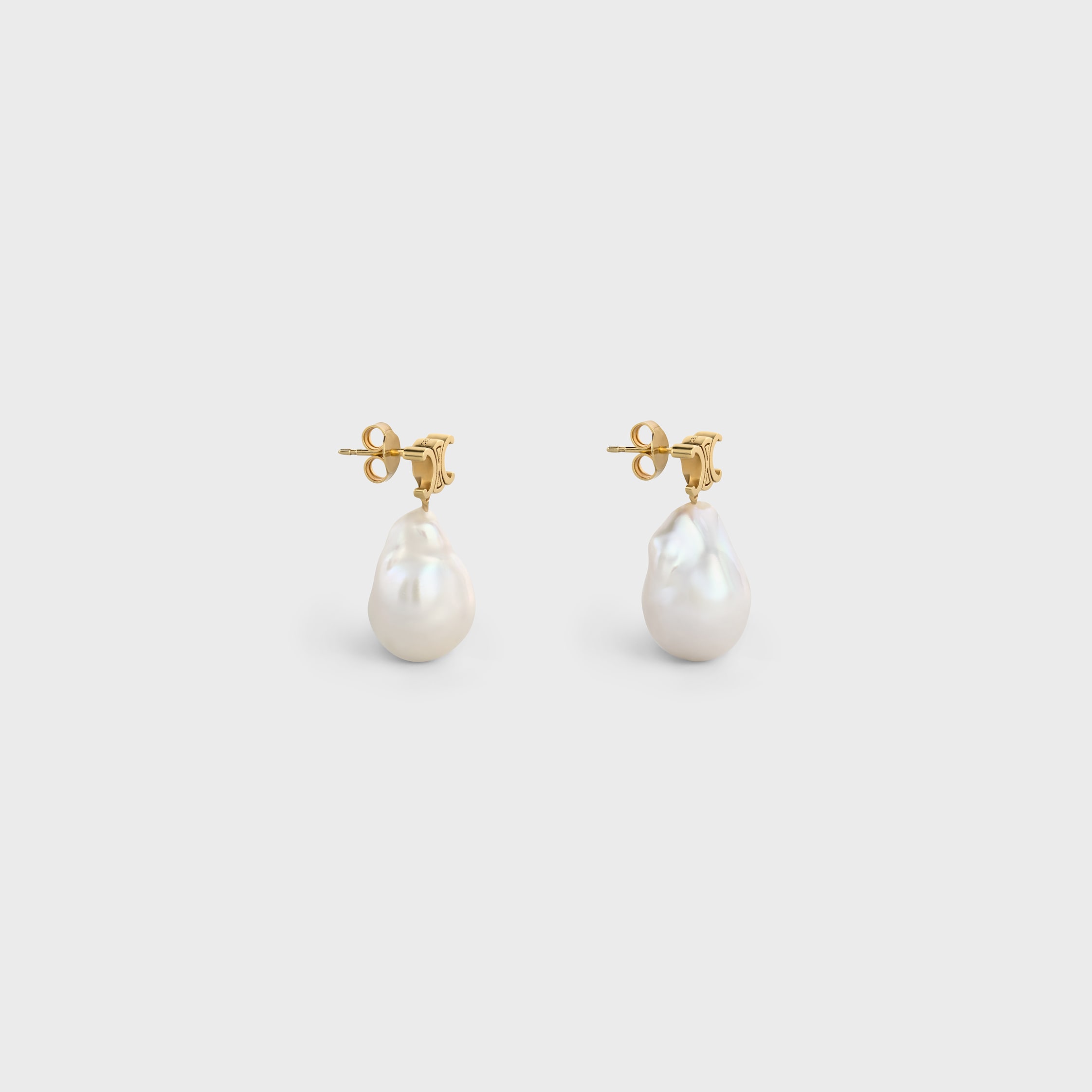 ピアス CELINE FW25 Celine Pearl Earrings (46W356BPA 01GI) 46W356BPA-01GI_1_SPR21_970345.jpg