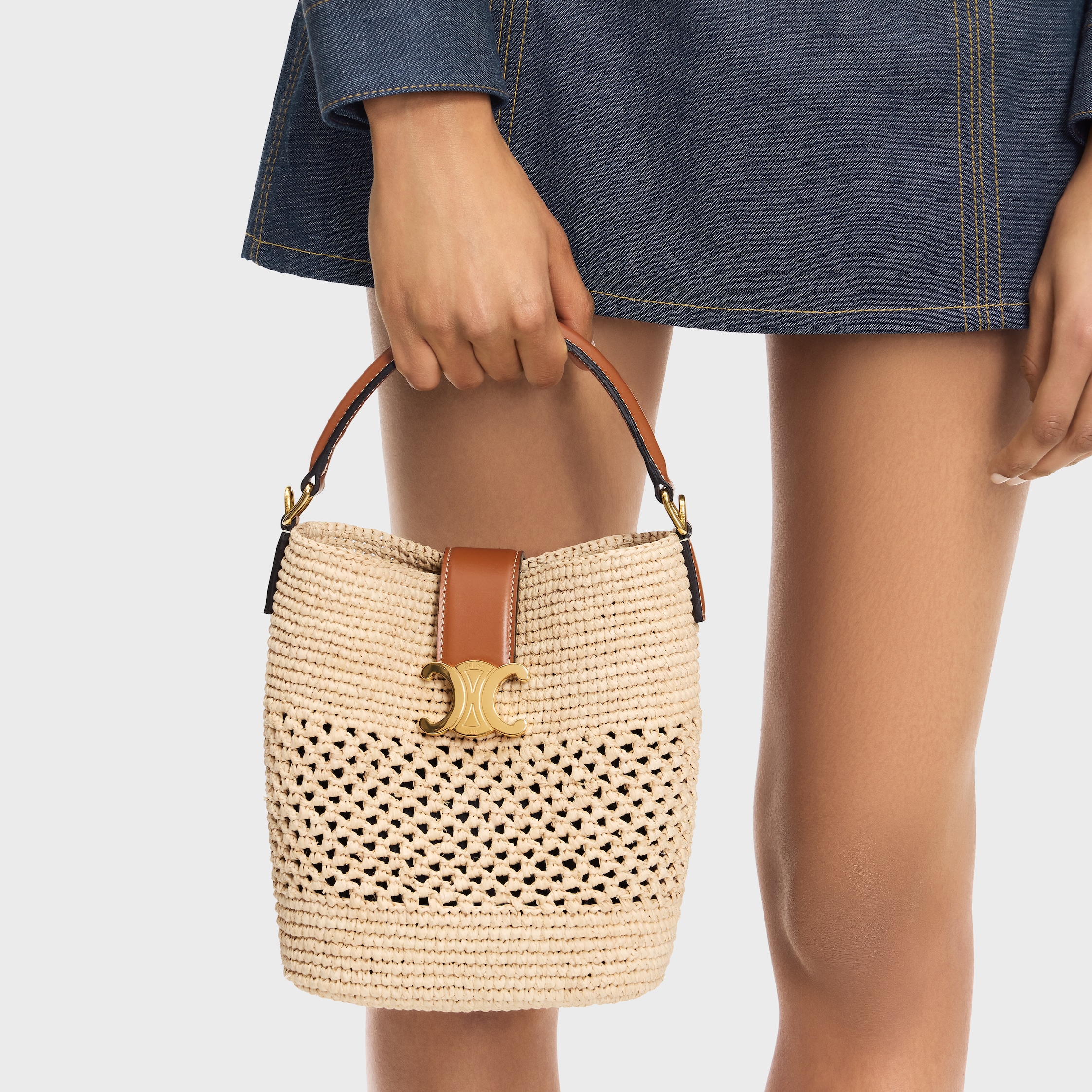 SMALL LOUISE BUCKET IN RAFFIA AND CALFSKIN - NATURAL / TAN | CELINE