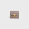 スモール フラップウォレット トリオンフ / シャイニーカーフスキン - ぺブル - 新作 - 1 | CELINE