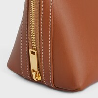 Clutch mit Kette Cuir Triomphe AUS glattem Kalbsleder - TAN - BRIEFTASCHEN MIT KETTE - 1 | CELINE