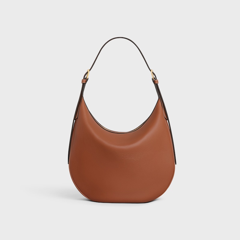 BOLSO HELO&Iuml;SE MEDIANO DE PIEL DE BECERRO FLEXIBLE CON TEXTURA GRANULADA - TOSTADO - CUIR TRIOMPHE - 1 | CELINE