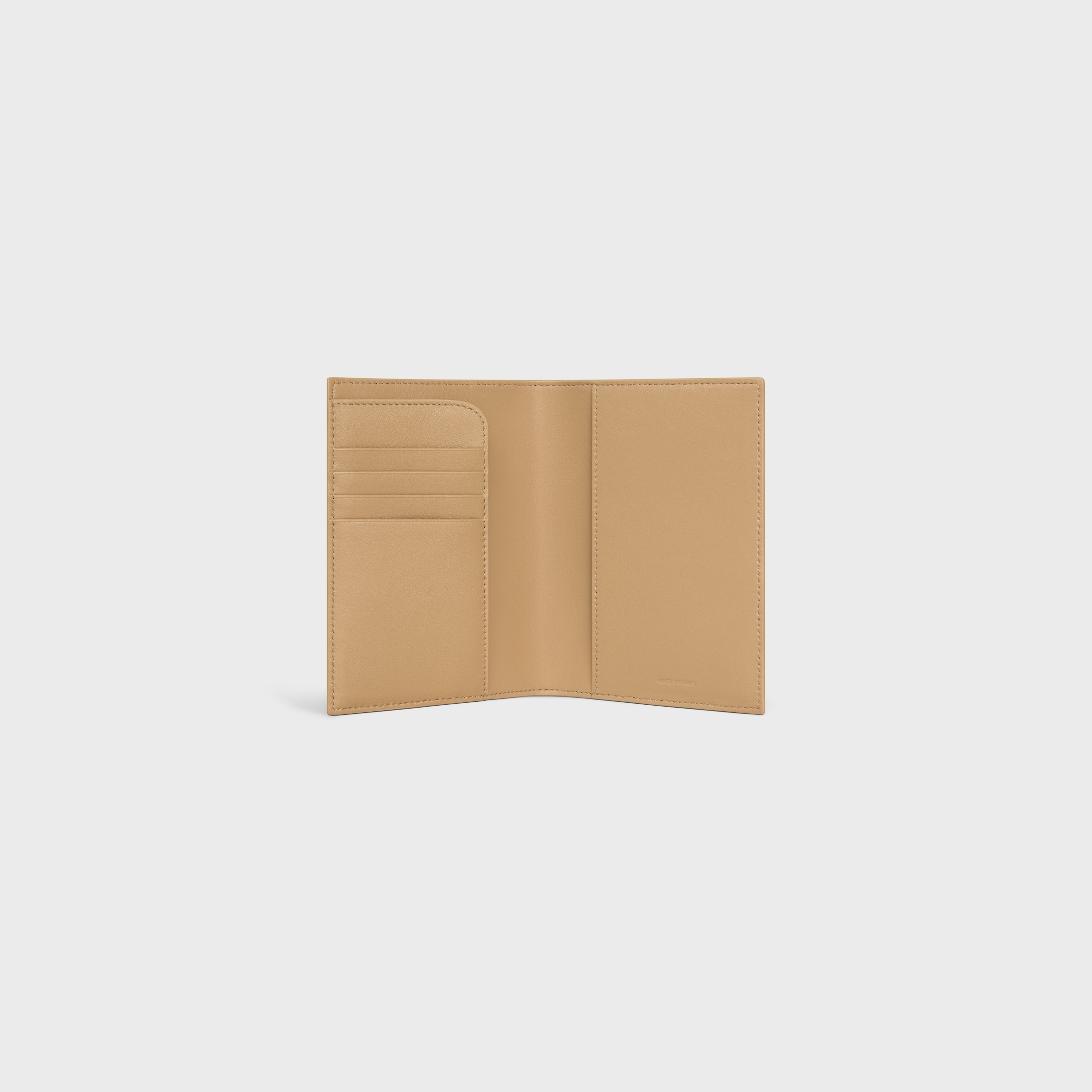 PASSPORT COVER IN SMOOTH CALFSKIN - DEEP IVORY / SANDCASTLE | CELINE